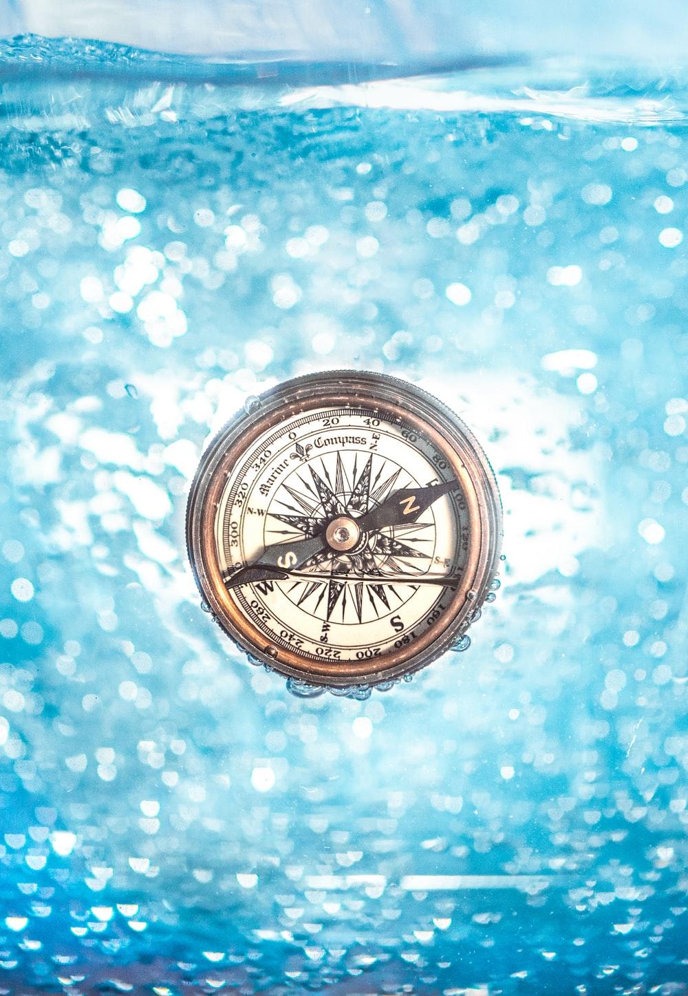 1000x1447 Compass Picture [HD]. Download Free Image