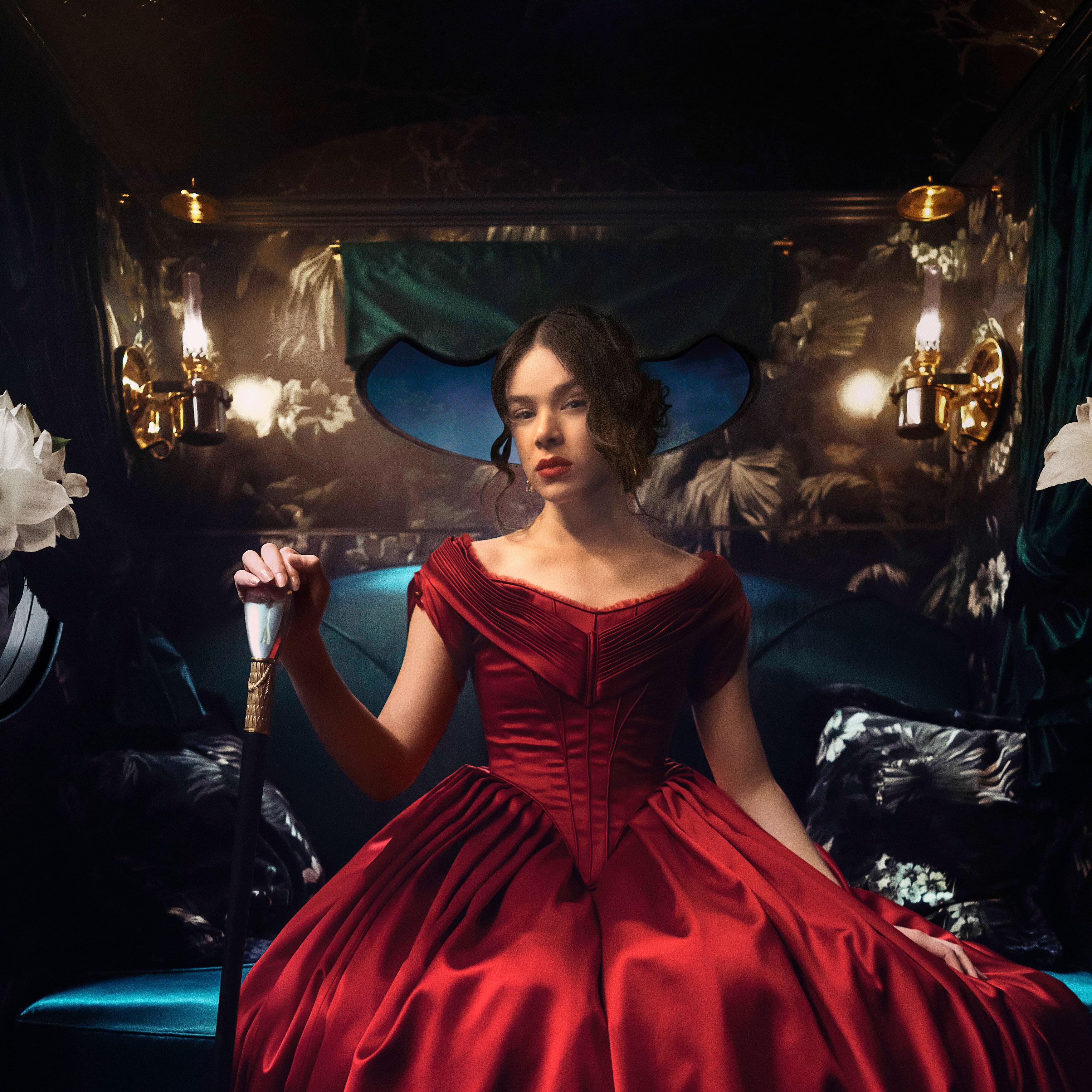 3500x3500 Hope Is the Thing With Flair: Inside Apple TV+'s New Costume Drama Dickinson