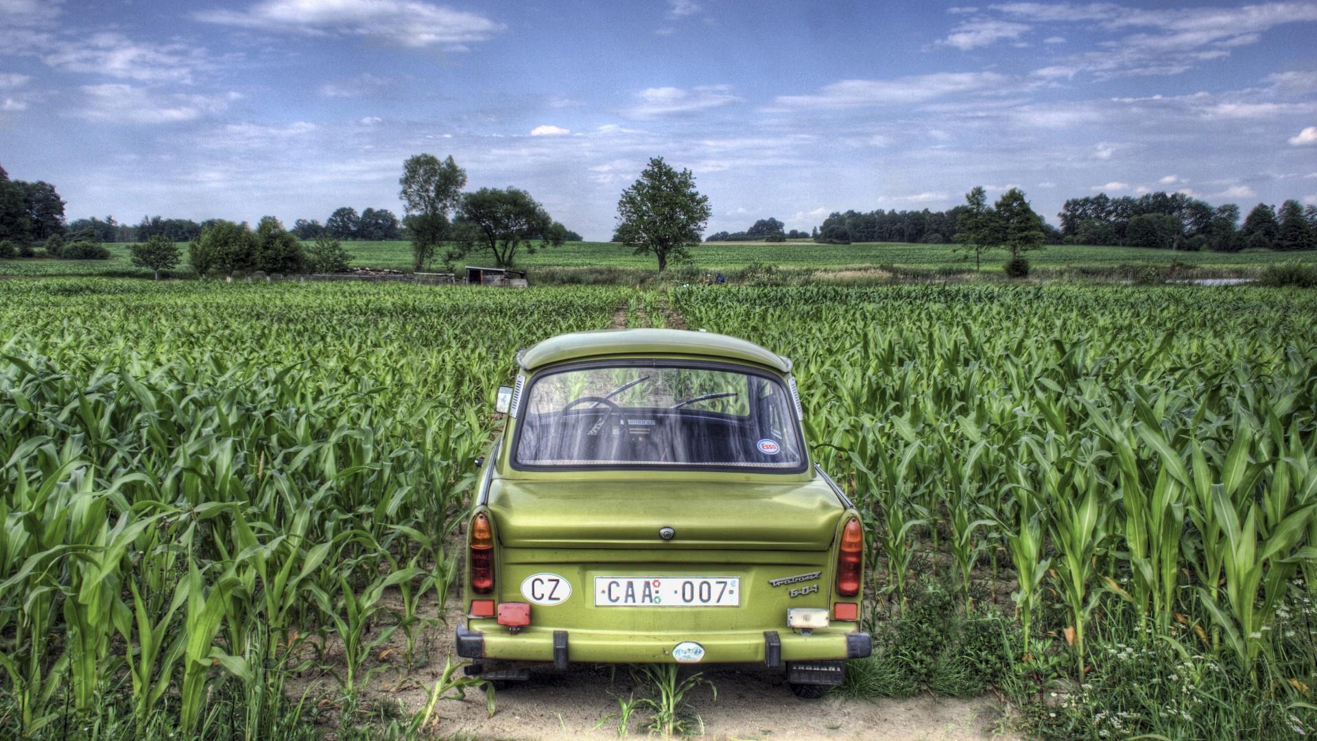 1920x1080 Trabant Wallpaper