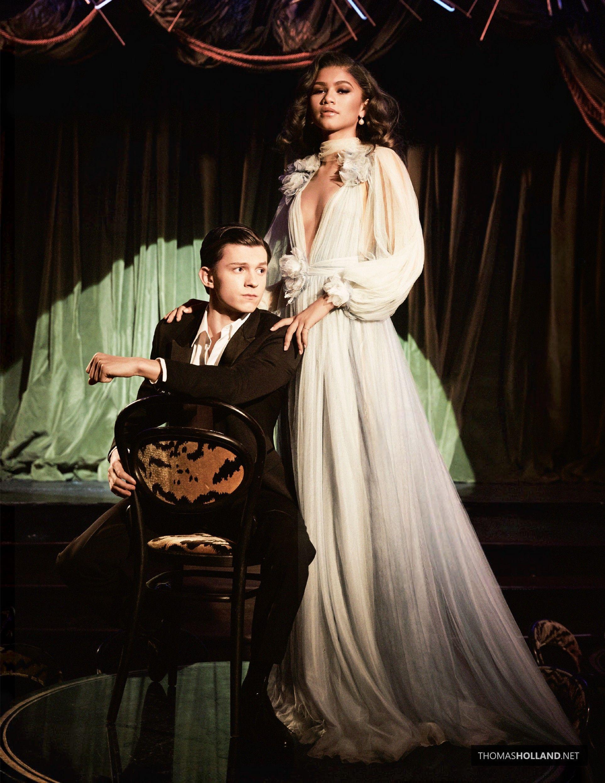 1926x2493 Tom Holland And Zendaya Wallpaper