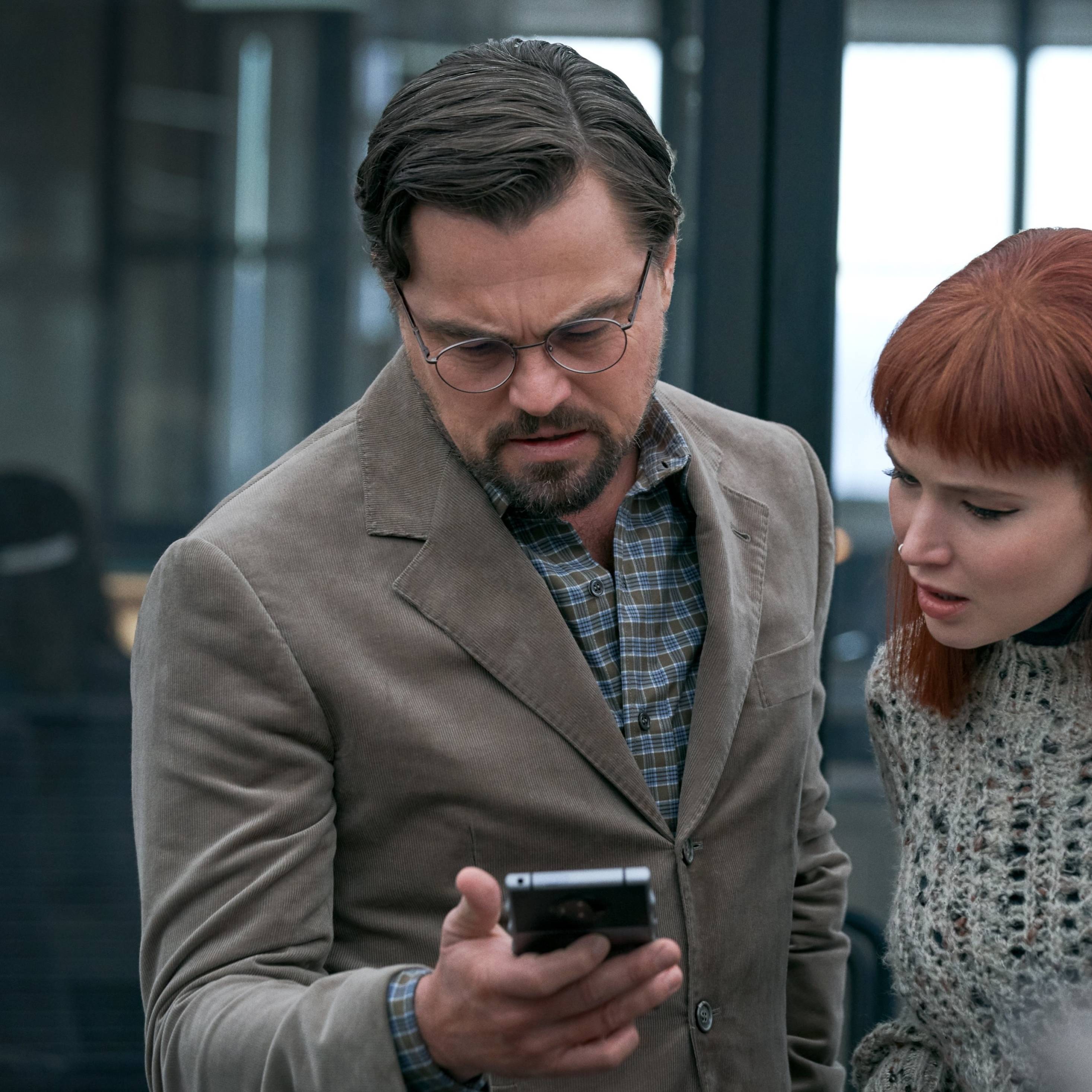 2932x2932 Jennifer Lawrence and Leonardo Dicaprio Don't Look Up Movie iPad Pro Retina Display Wallpaper, HD Movies 4K Wallpaper, Image, Photo and Background
