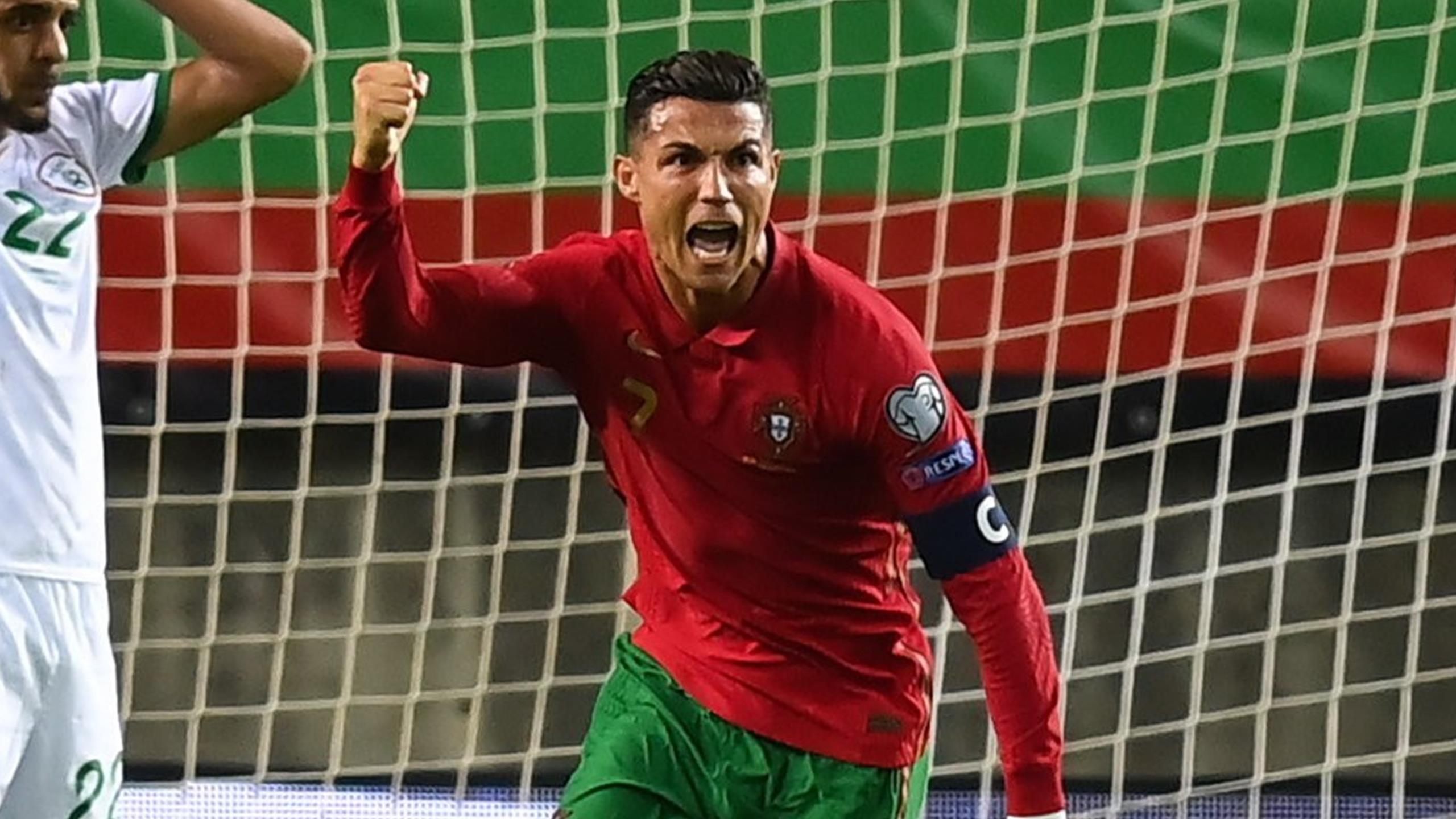 2560x1440 Cristiano Ronaldo breaks Ali Daei's international record with dramatic late double as Portugal beat Ireland