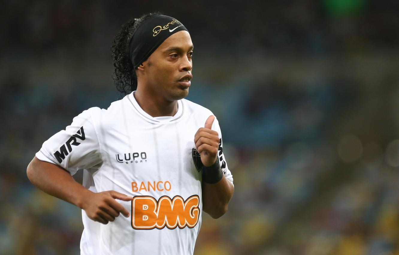 1332x850 Wallpaper Sport, Football, Brazil, Player, Legend, Ronaldinho, Ronaldinho, Atlético Mineiro, Series a, Atletico Mineiro, Serie A Brasilian image for desktop, section спорт