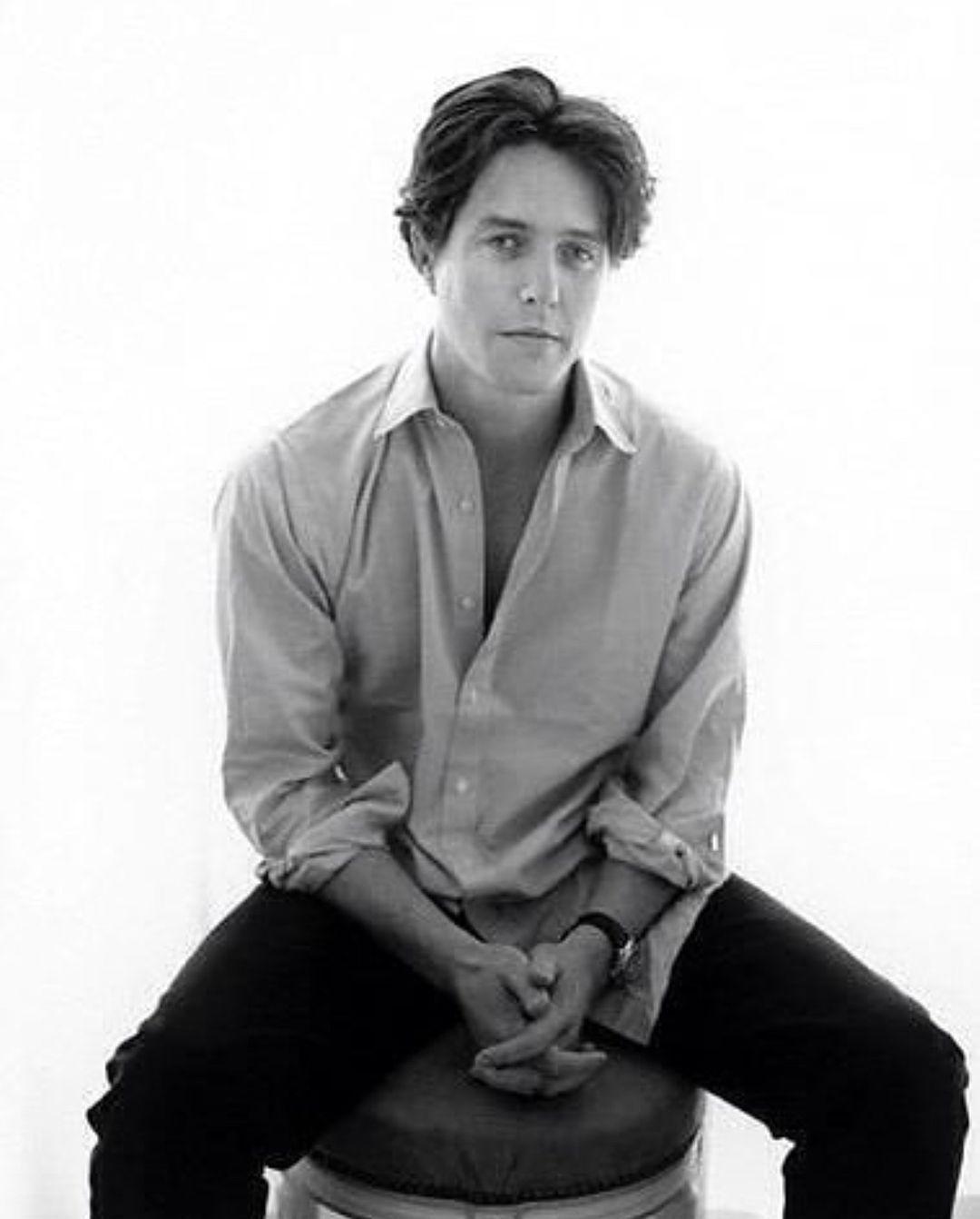 1080x1342 Hugh Grant Wallpaper