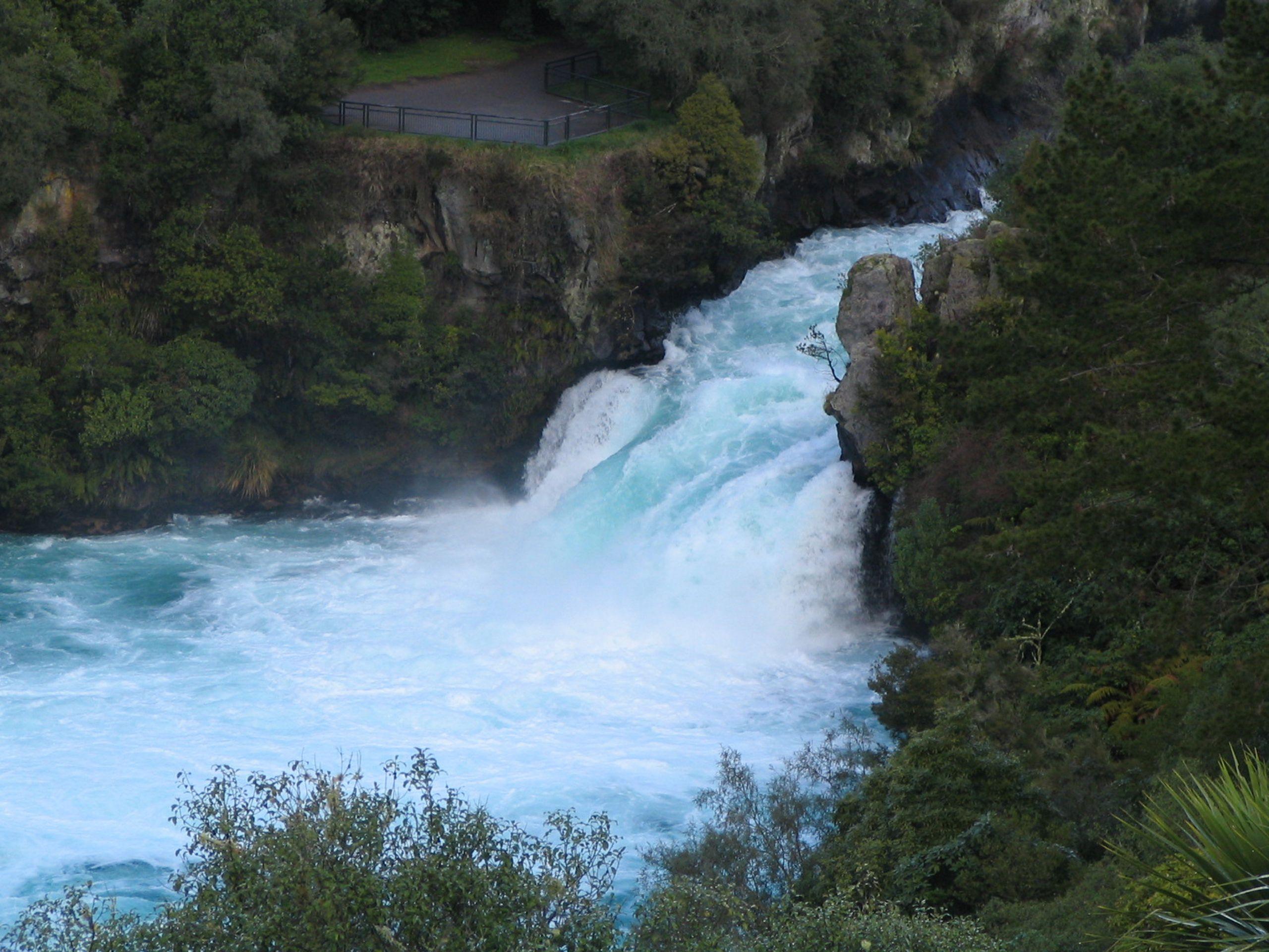 2560x1920 Free Huka Falls Waikato River North Island New Zealand Wallpaper