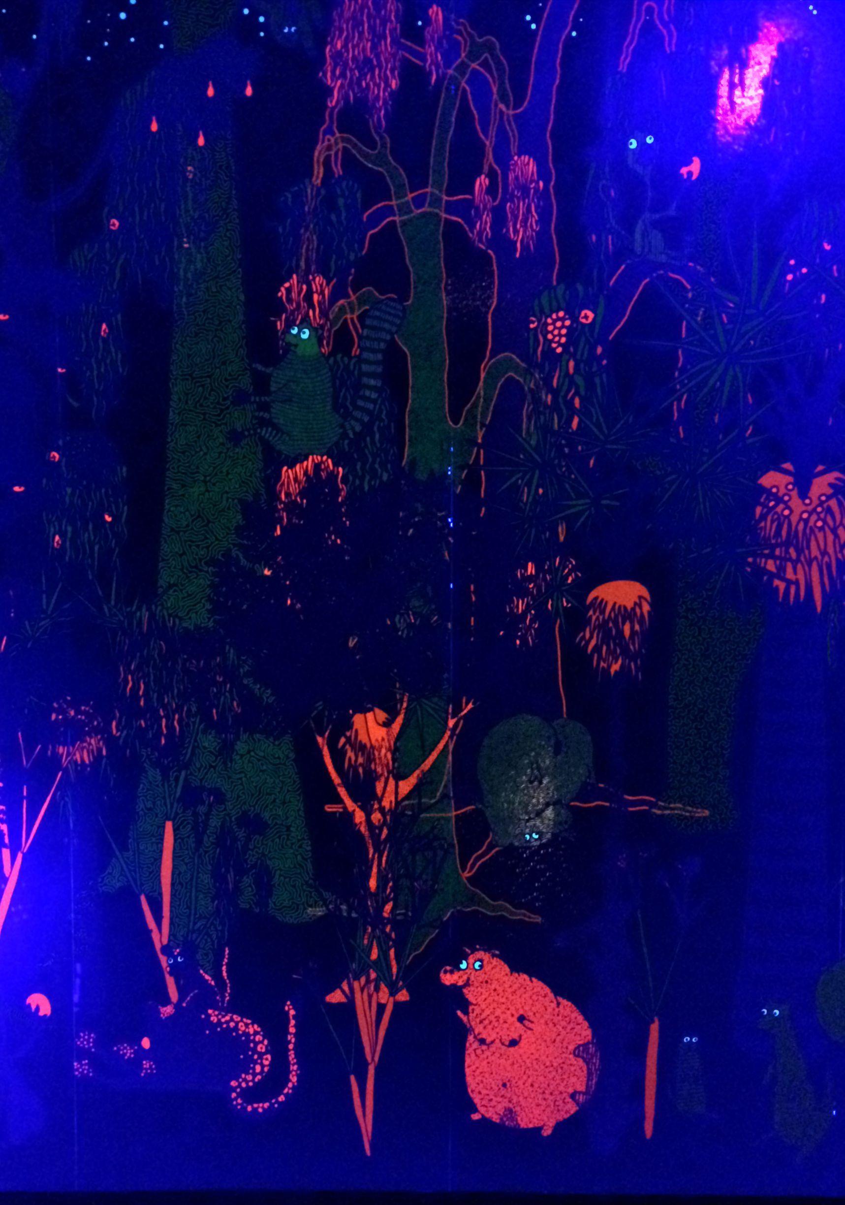 1717x2448 Glow In The Dark Screensaver