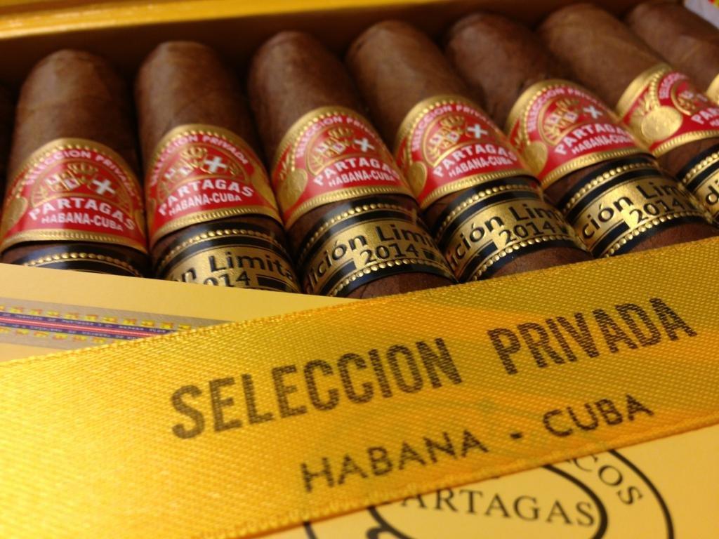 1024x768 Cigar wallpaper 1024x768 desktop background