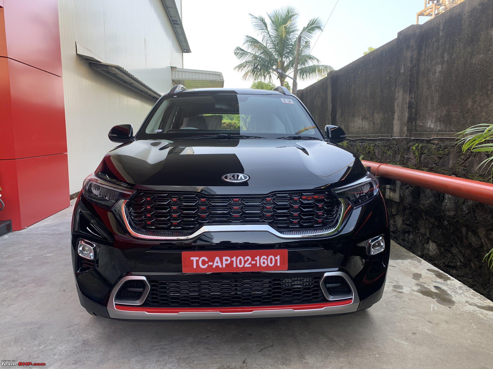 2048x1536 A Close Look : Kia Sonet