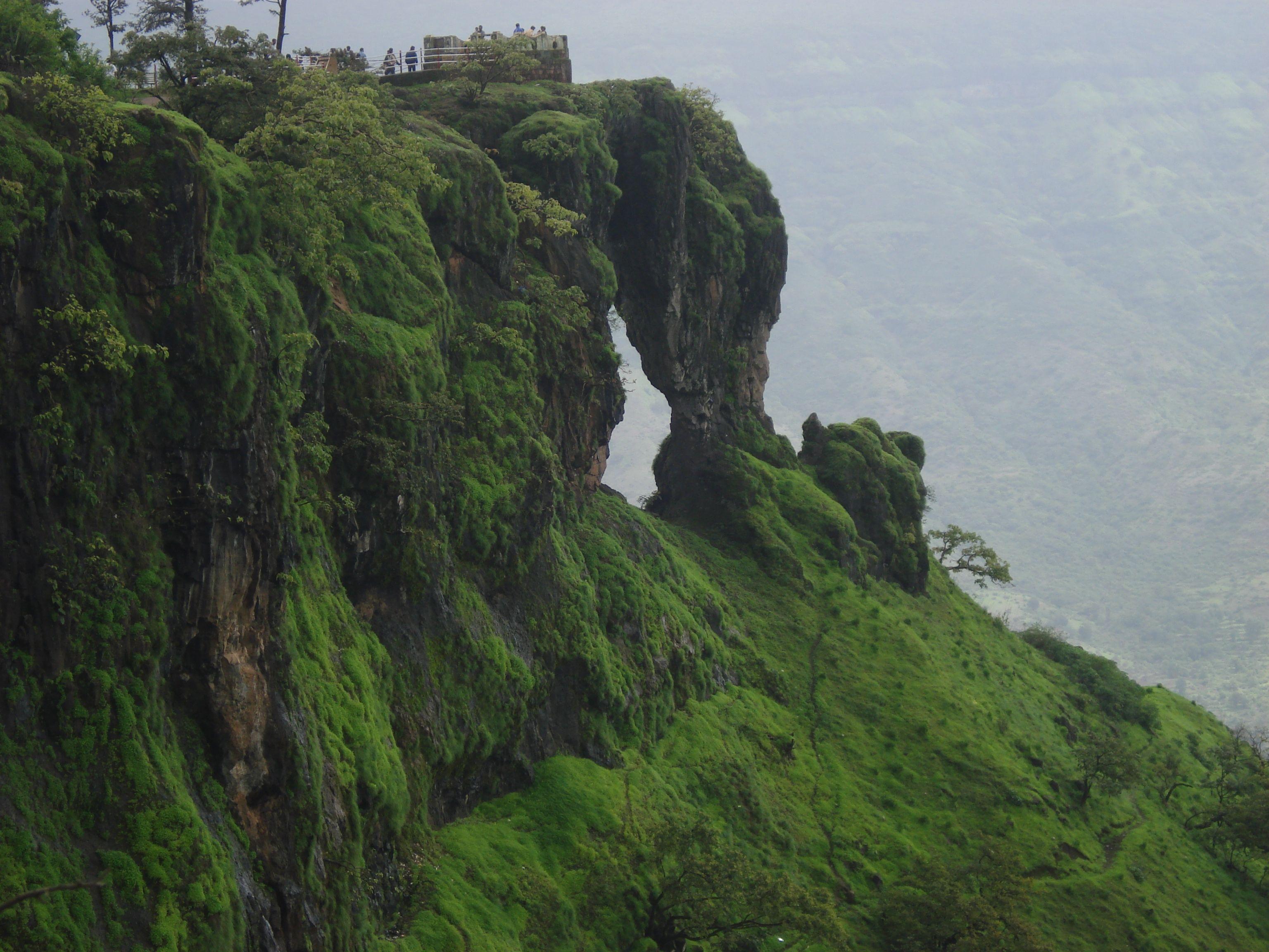 3072x2304 Elphinstone Point Mahabaleshwar Photo and Image Gallery. Download 5 Elphinstone Point Picture, Pics. HolidayIQ.co. Mahabaleshwar, Beautiful background, Travel