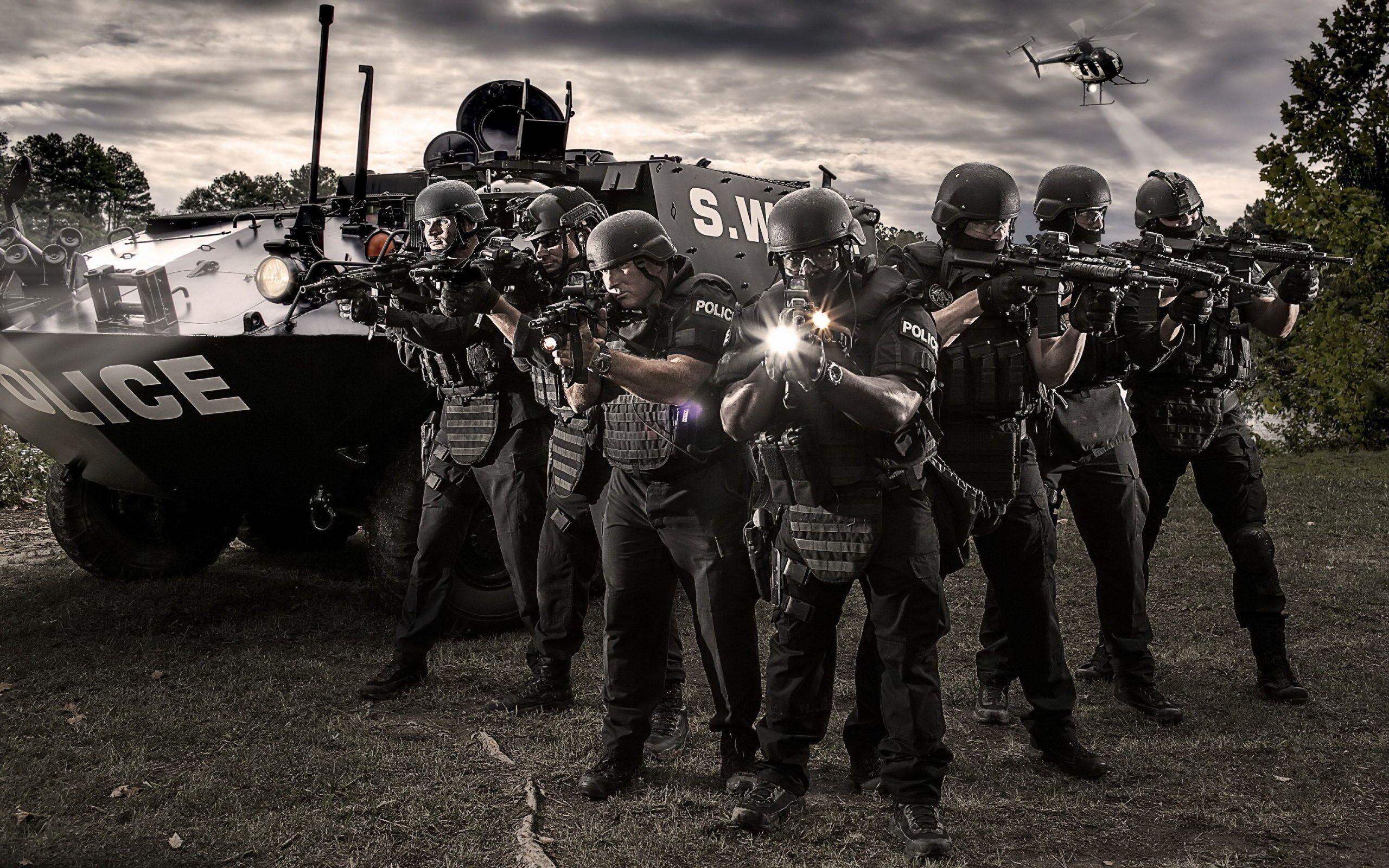 2560x1600 Lapd Swat Wallpaper