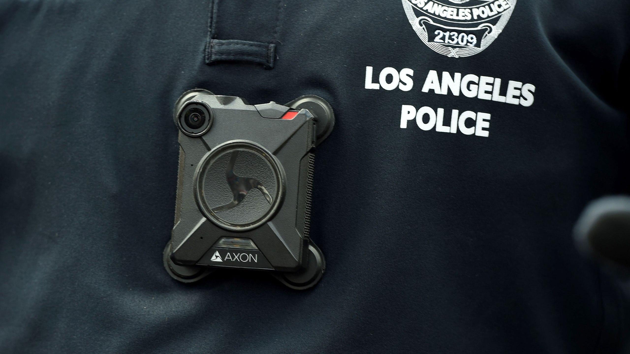 2560x1440 LAPD officer under investigation for allegedly fondling corpse. FOX 5 San Diego