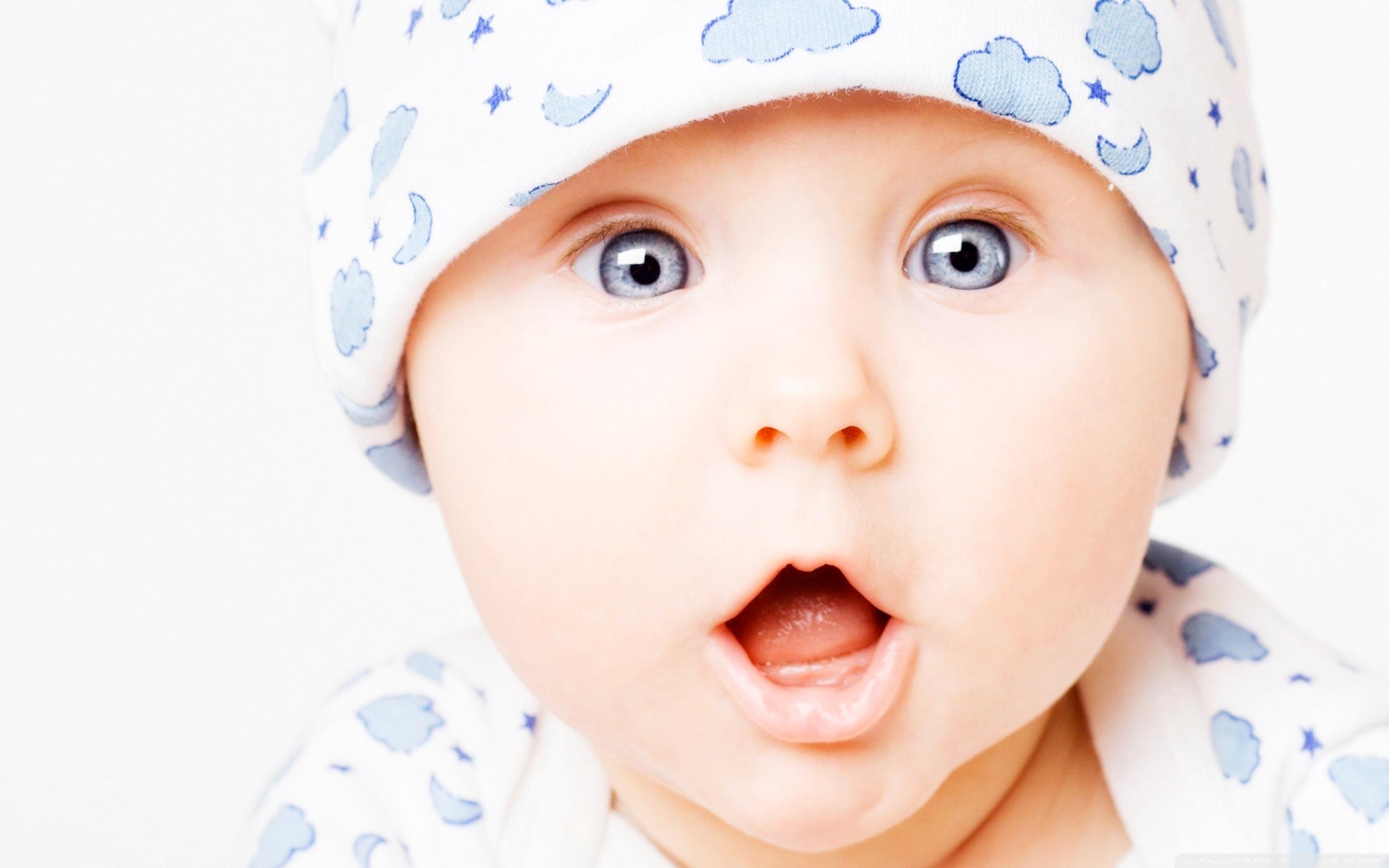 2560x1600 Happy Baby Ultra HD Desktop Background Wallpaper for 4K UHD TV : Tablet
