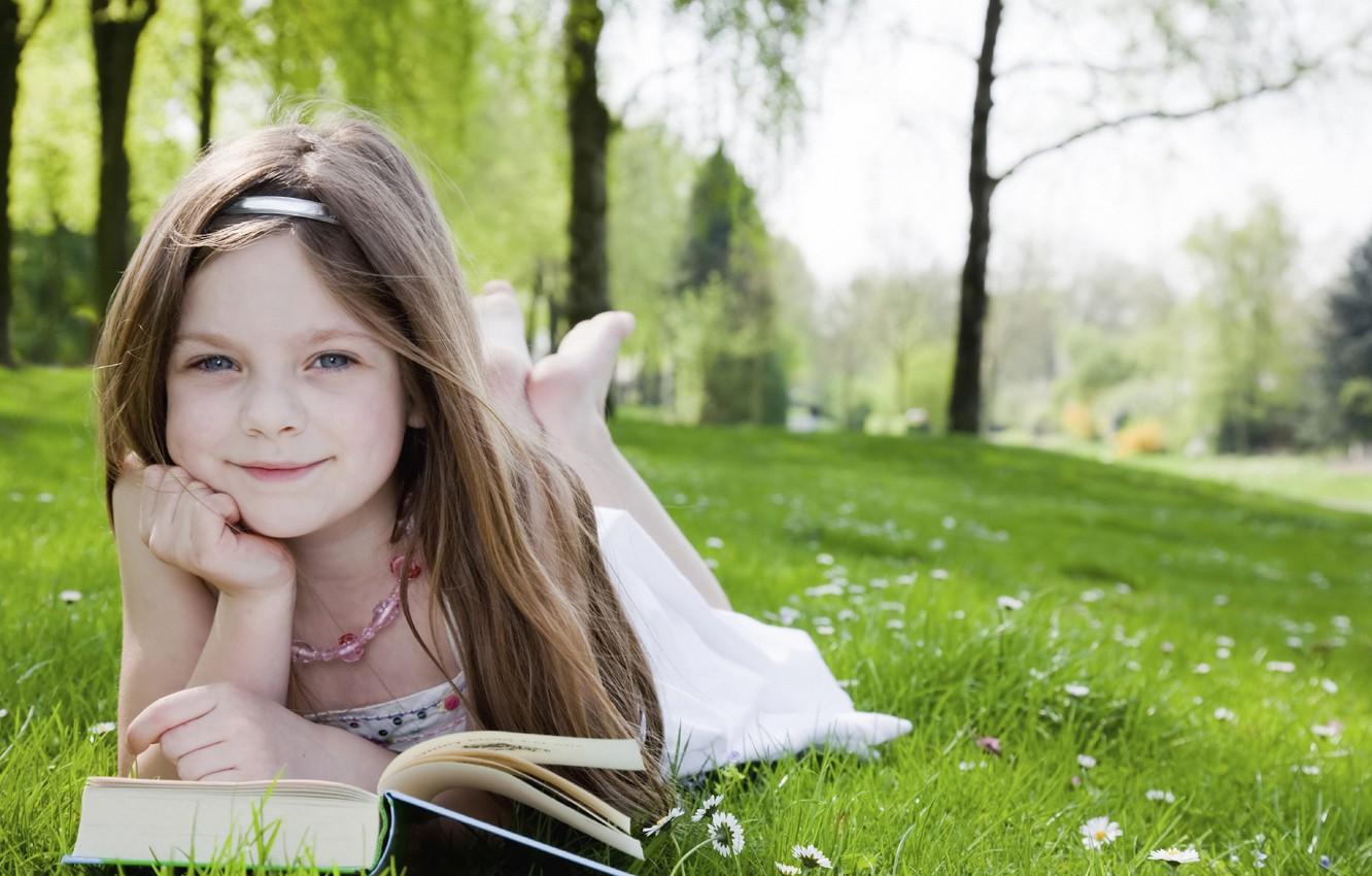 1332x850 Wallpaper grass, trees, joy, happiness, children, childhood, Park, sweetheart, books, child, garden, blonde, grass, beautiful, happy, trees image for desktop, section настроения
