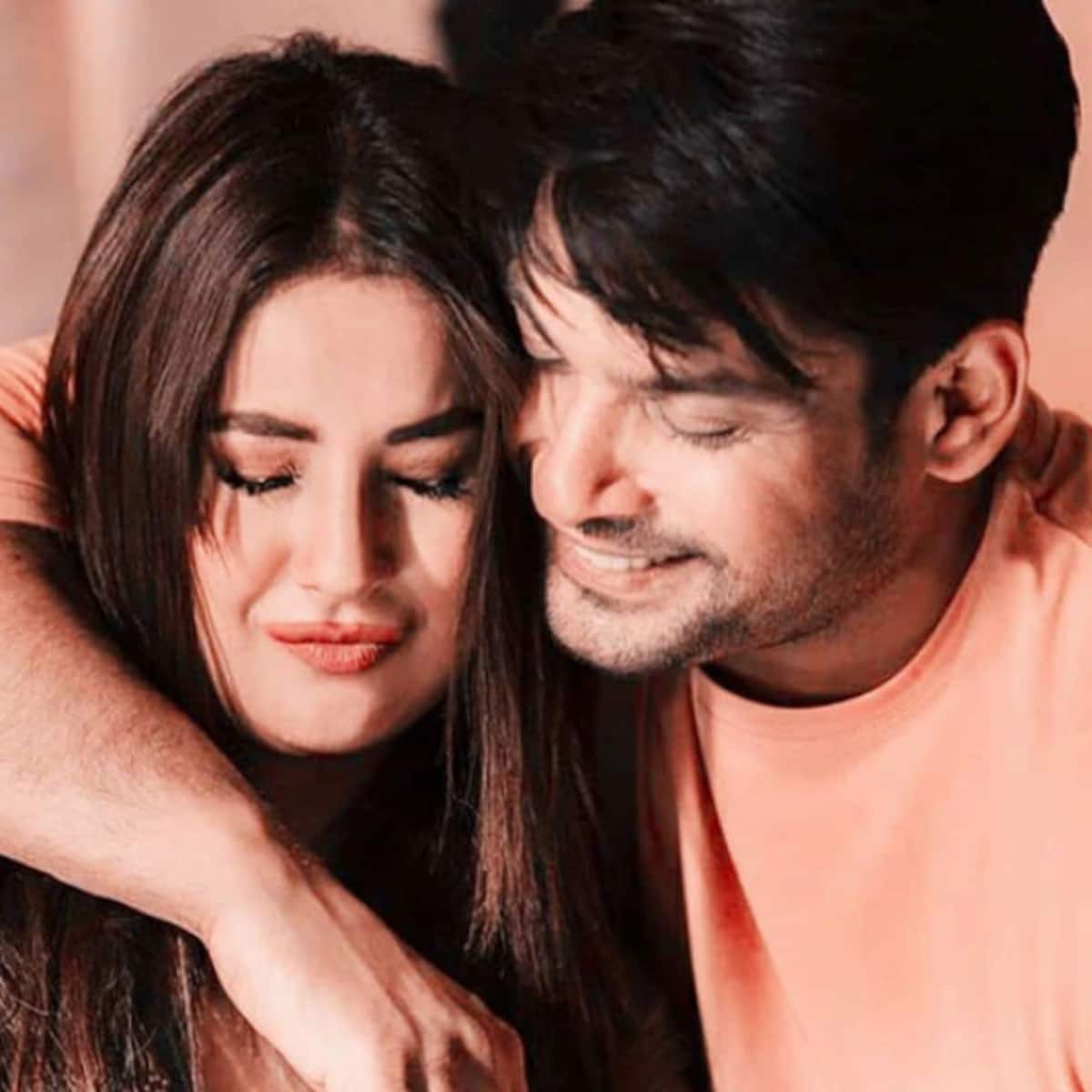1200x1200 These candid picture of the Bigg Boss 13 winner Sidharth Shukla with his rumoured ladylove Shehnaaz Gill will make you miss the late star even more