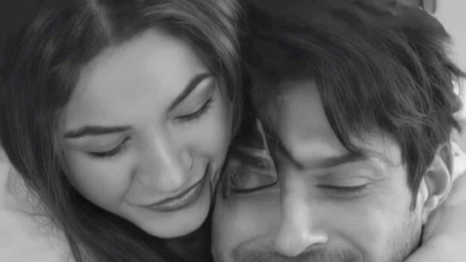 1600x900 Miss You Sidharth Shukla': SidNaaz Fans Drop Emotional Comments on His Viral Video With Shehnaaz Gill