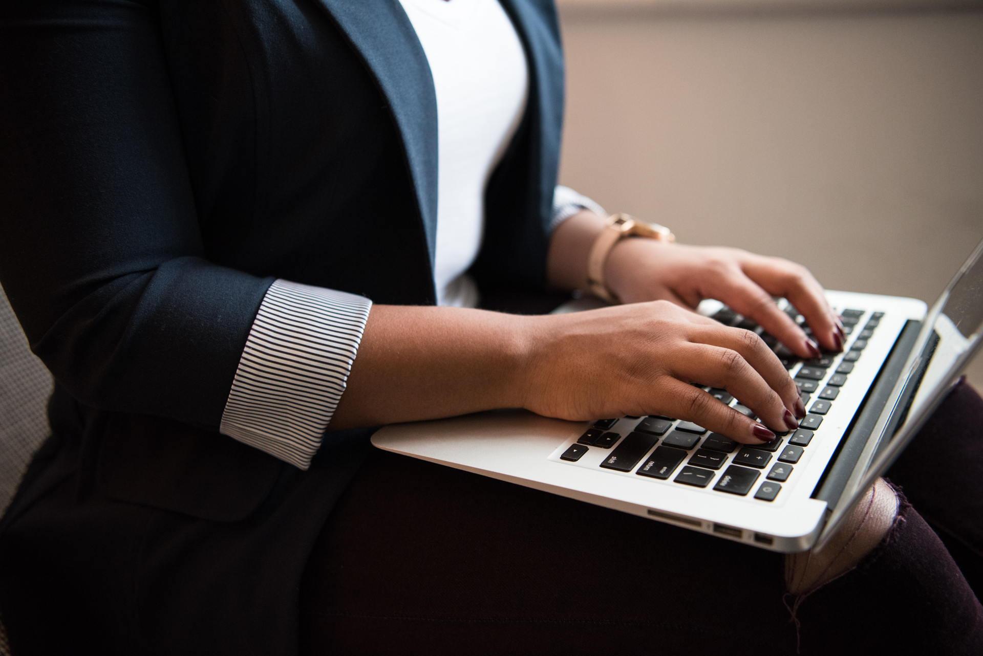 1920x1282 How Can You Run an Employment Background Check on Yourself?