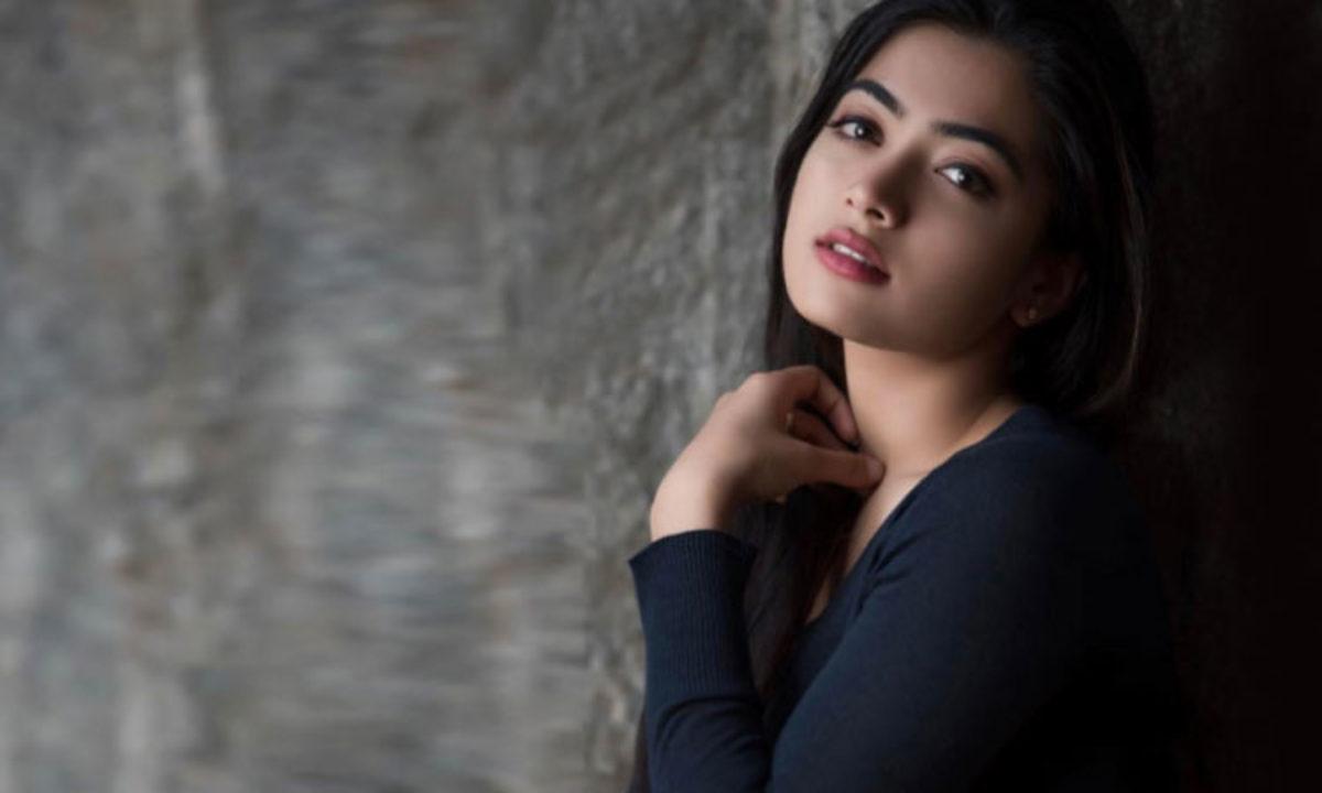 1200x720 Rashmika Mandanna trolled for romancing Vijay Deverakonda