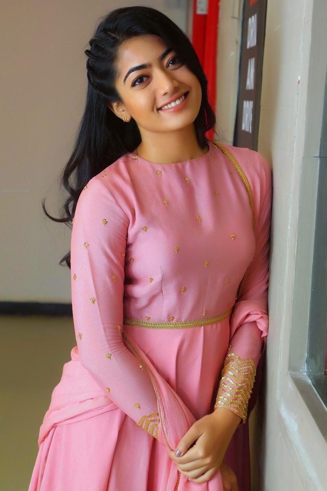 1067x1600 Rashmika Mandanna HD Wallpaper