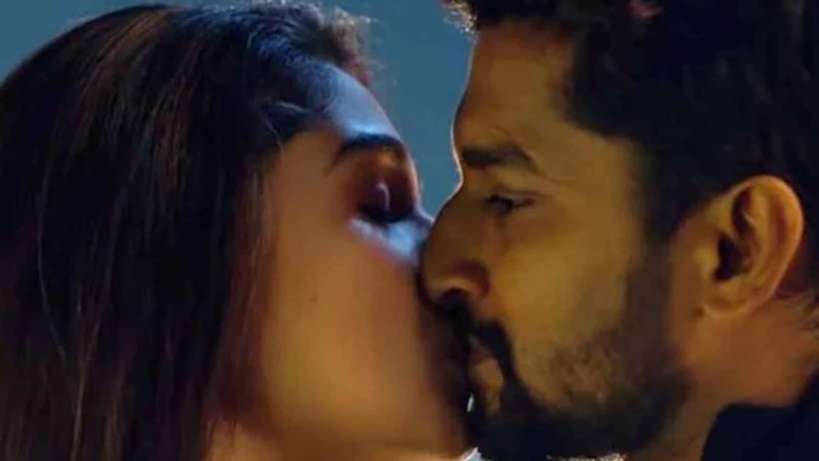 1600x900 Nani, Krithi Shetty Lip Lock Scene in Shyam Singha Roy Teaser Drives Fans Crazy