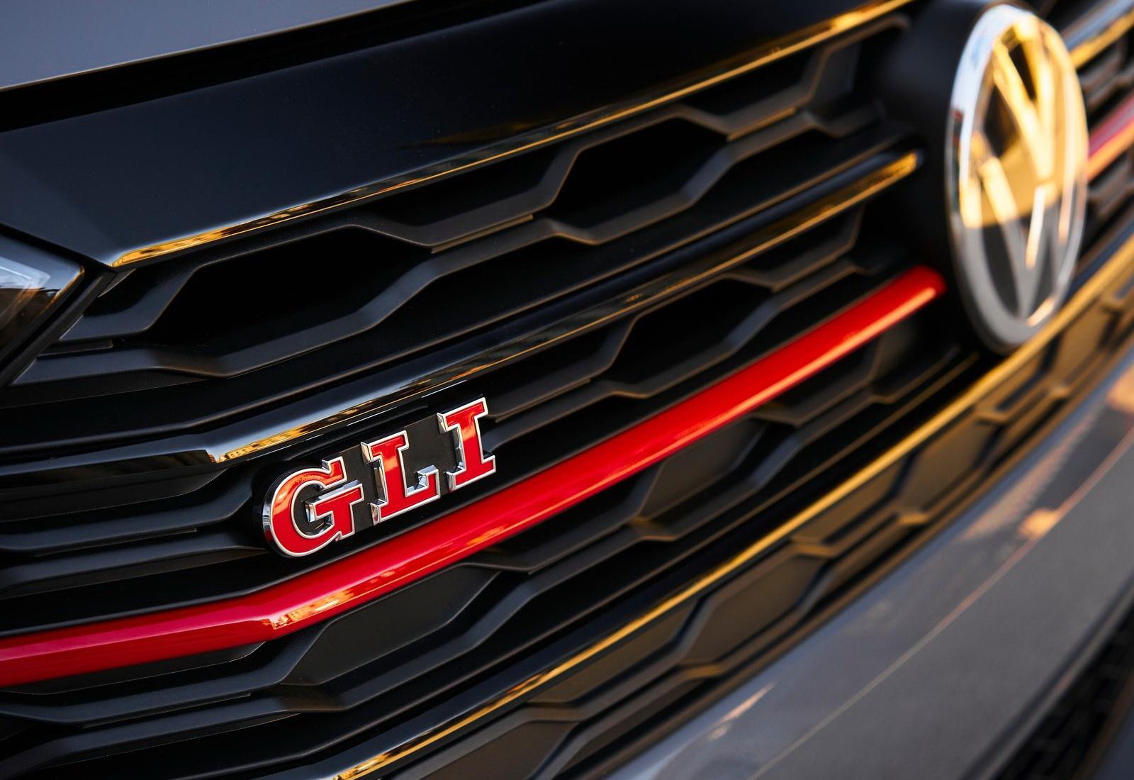 1600x1100 Volkswagen Jetta GLI (2019) wallpaperx1100