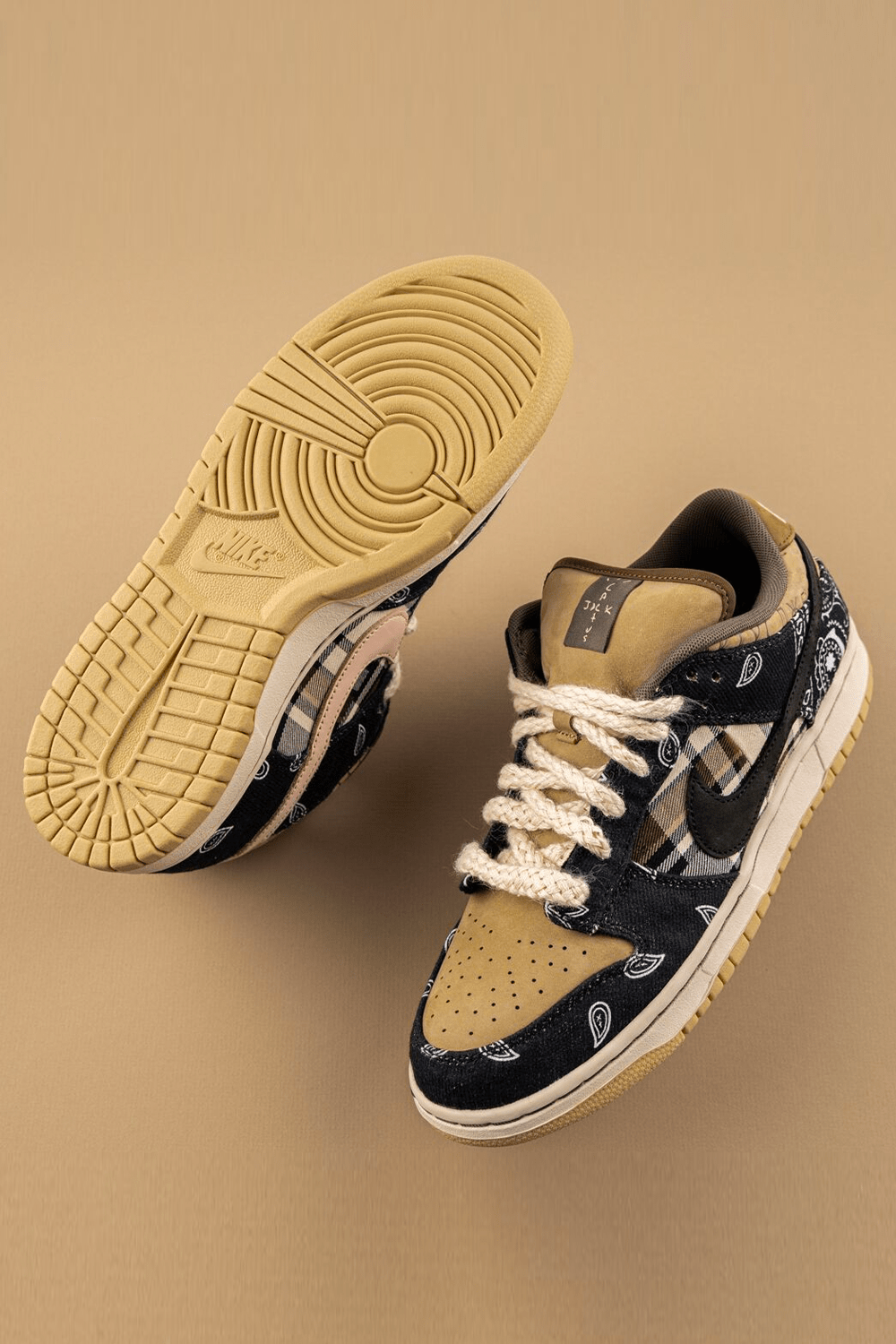1000x1500 SB Dunk Wallpaper