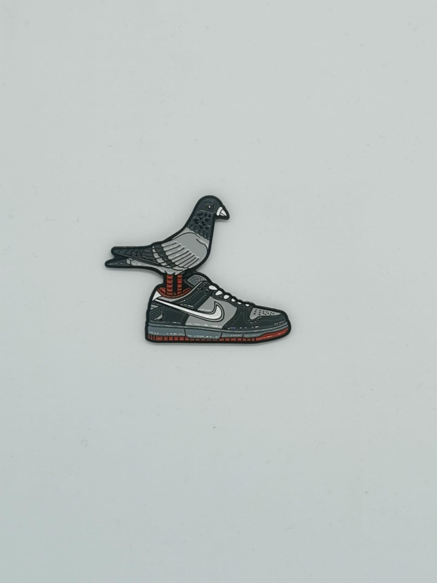 1440x1920 Nike Dunk Low Pigeon Sneaker pin