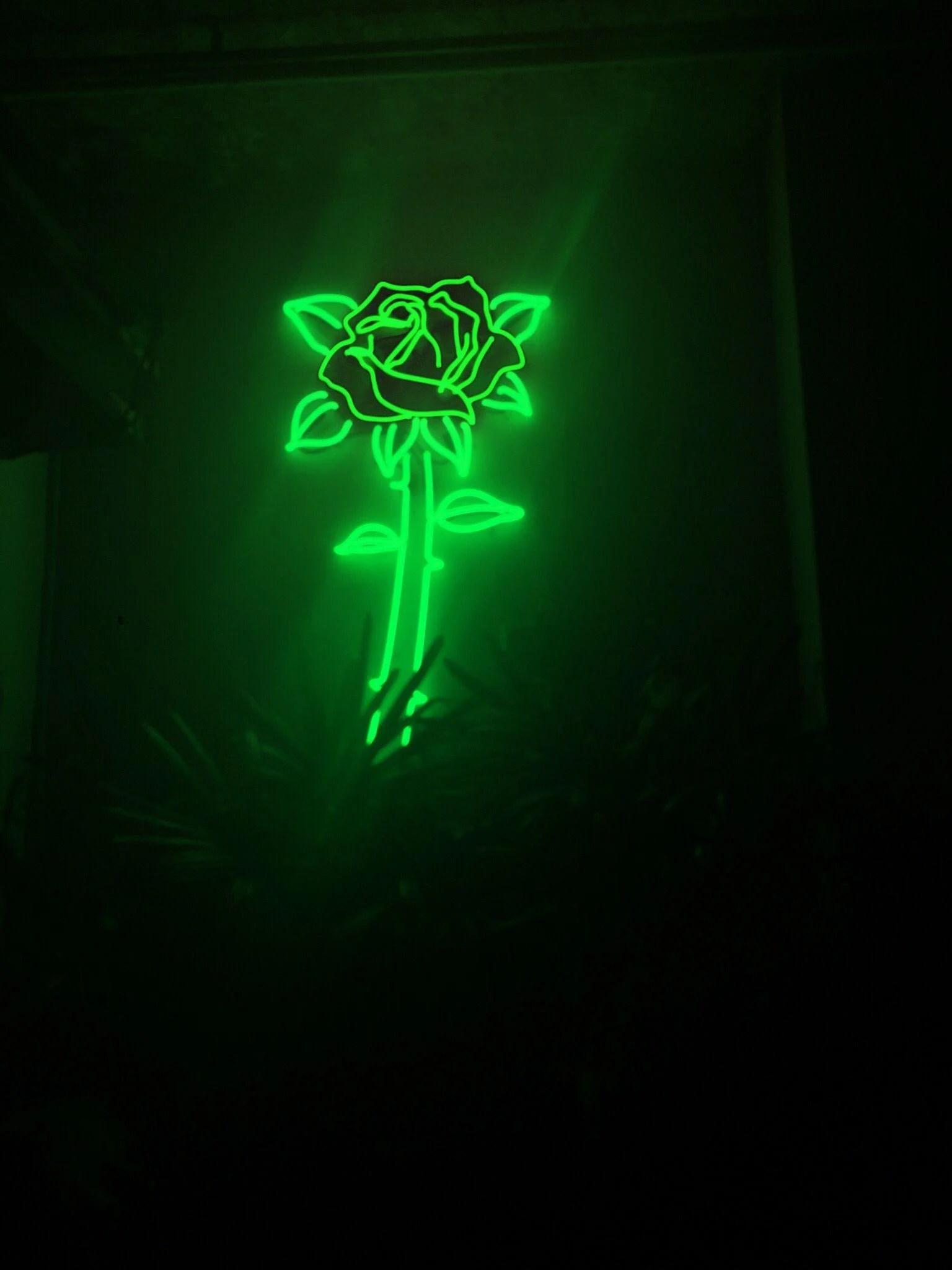 1536x2048 Neon Green Baddie Wallpaper : Green Baddie Wallpaper : Neon green wallpaper for free download
