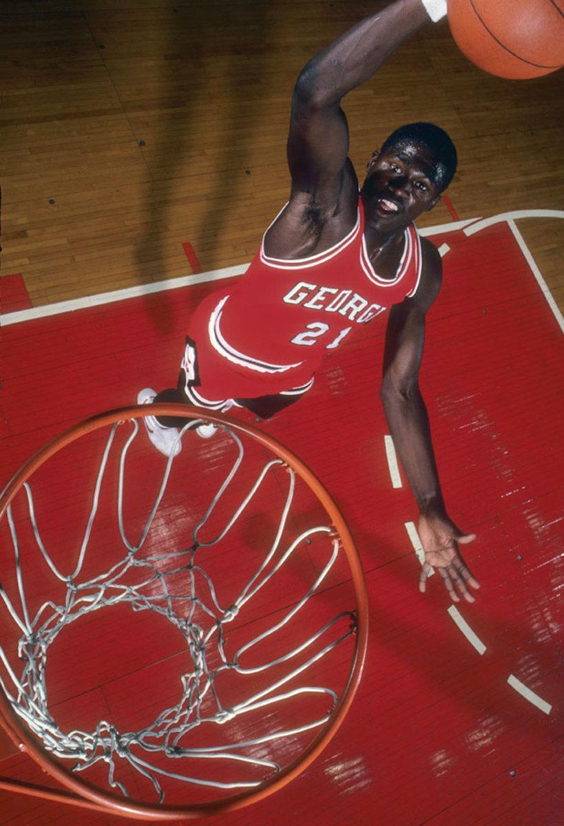 819x1200 Classic SI Photo of Dominique Wilkins
