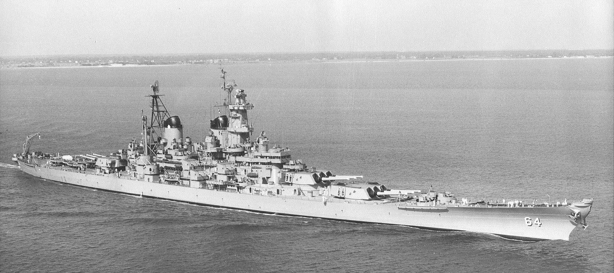 1992x888 Iowa Class Battleship