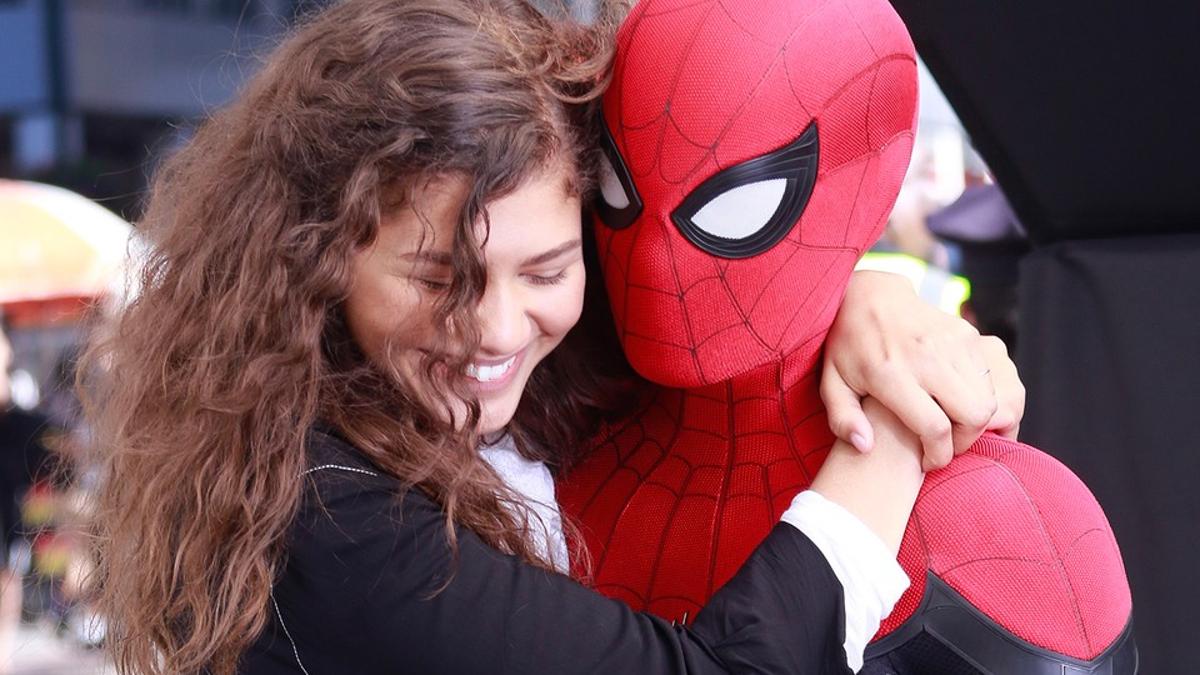 1200x675 Spider Man: No Way Home App Reveals New Picture Of Zendaya's MJ