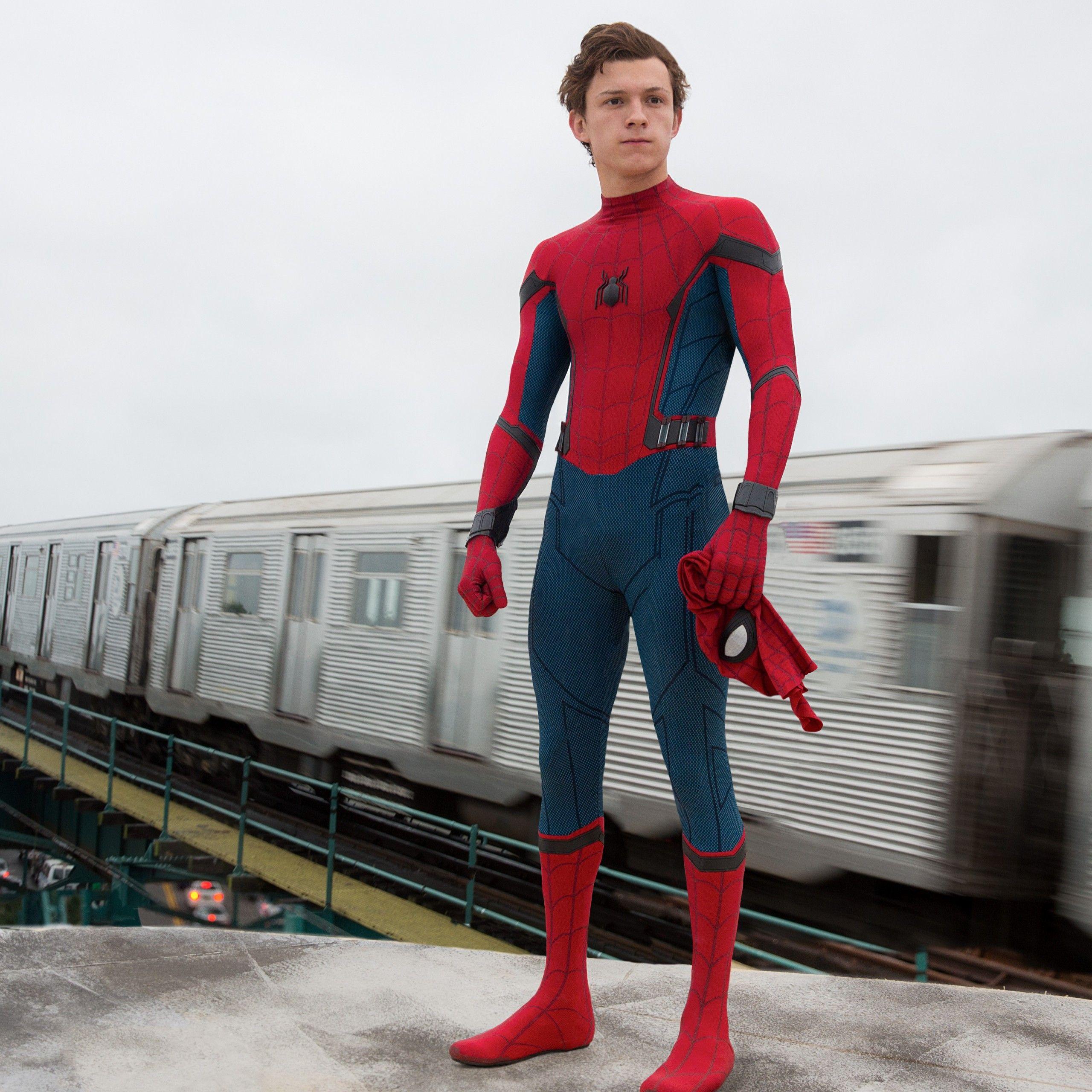 2560x2560 Spider Man Tom Holland HD Wallpaper, HD Spider Man Tom Holland Background