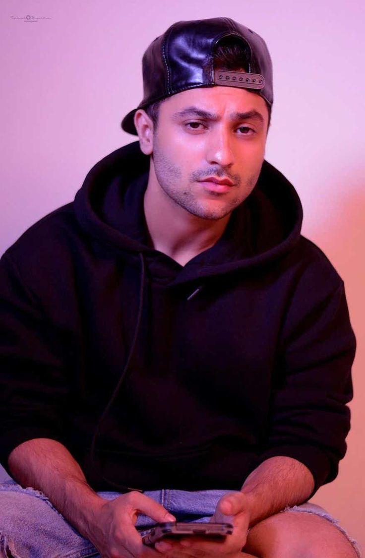 736x1125 Harsh Beniwal