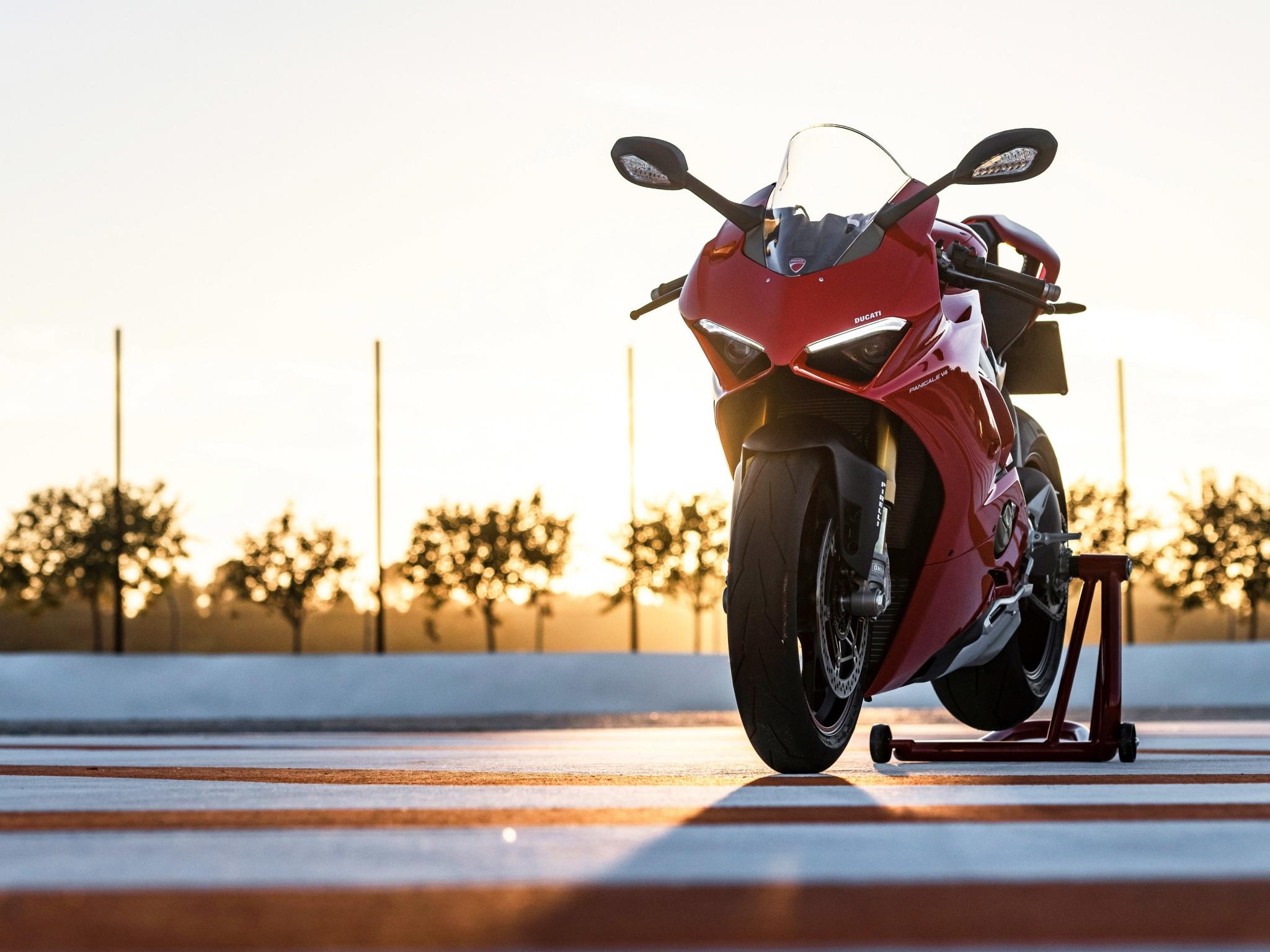 2048x1536 Wallpaper 4k Ducati Panigale V4 4k Wallpaper
