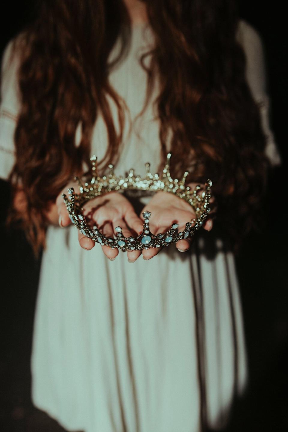 960x1440 Royalcore Aesthetic Picture That Are Giving Us Major Bridgerton Vibes