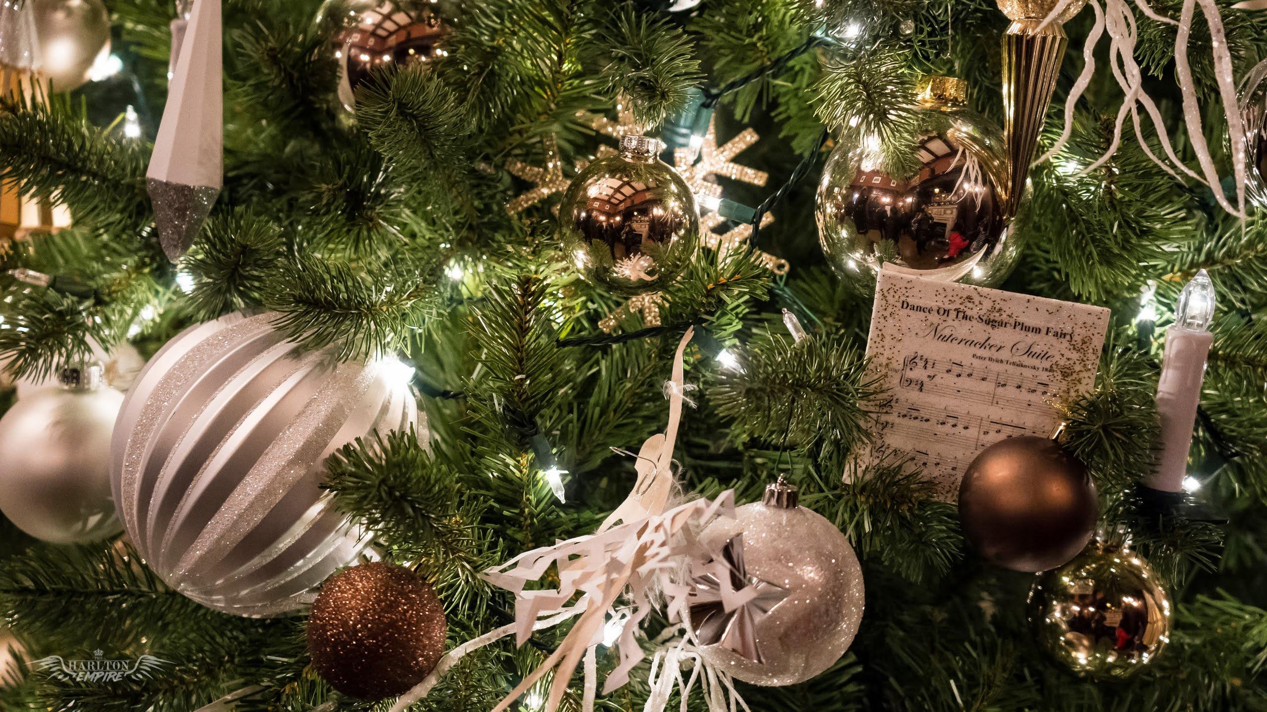 2560x1440 Free Christmas Themed Desktop Wallpaper