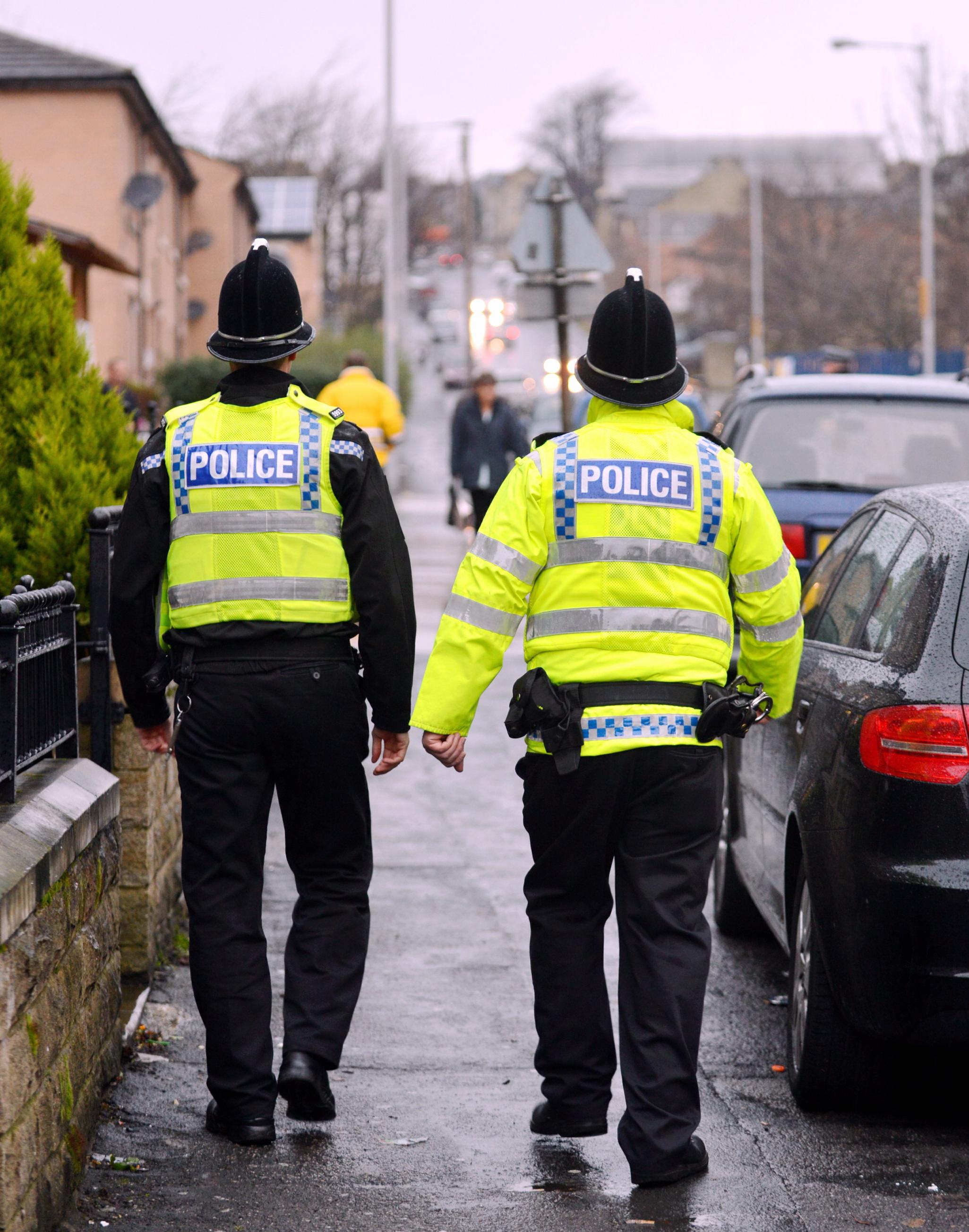 2051x2607 UK police officers can now wear shalwar kameez as part of uniforms