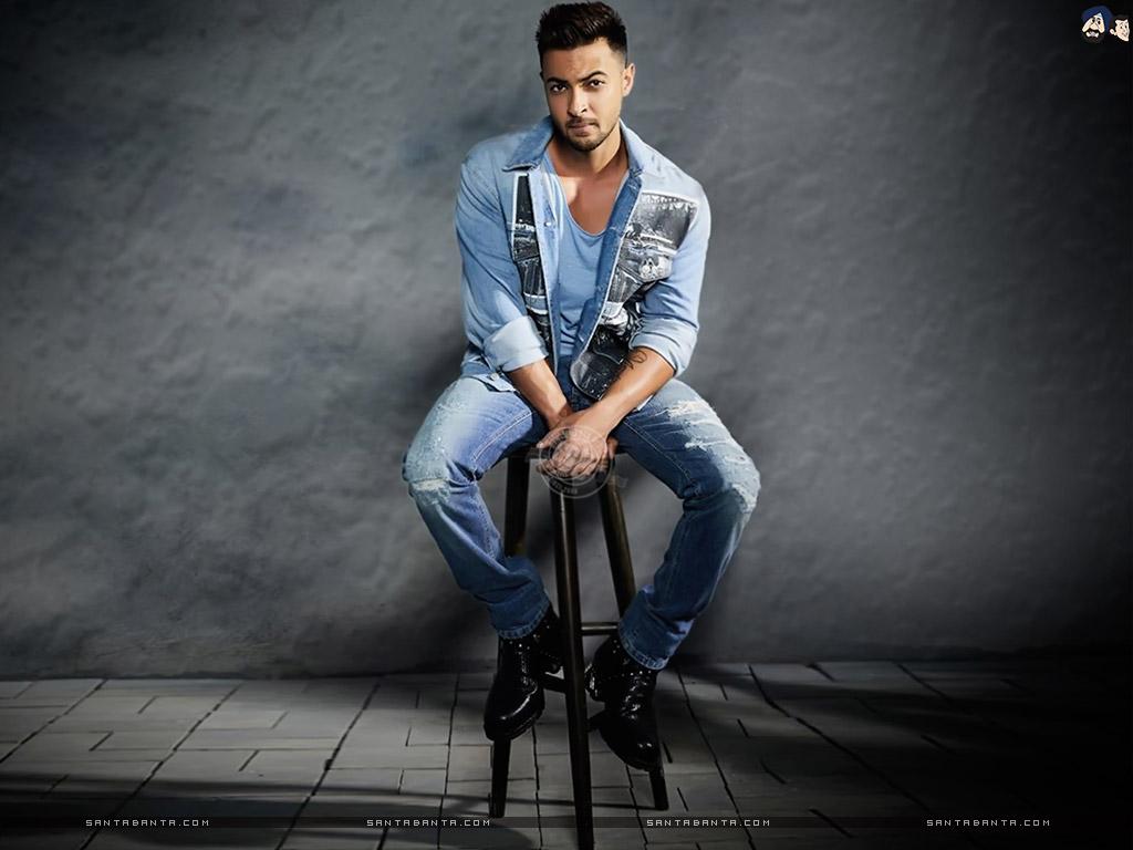 Aayush Sharma Wallpapers - Top Free Aayush Sharma Backgrounds ...