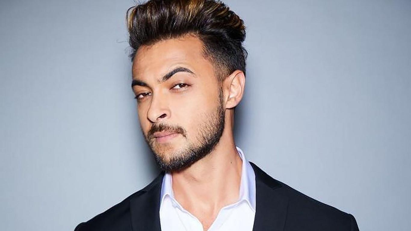 1366x768 Aayush Sharma Desktop Widescreen Wallpaper 125285
