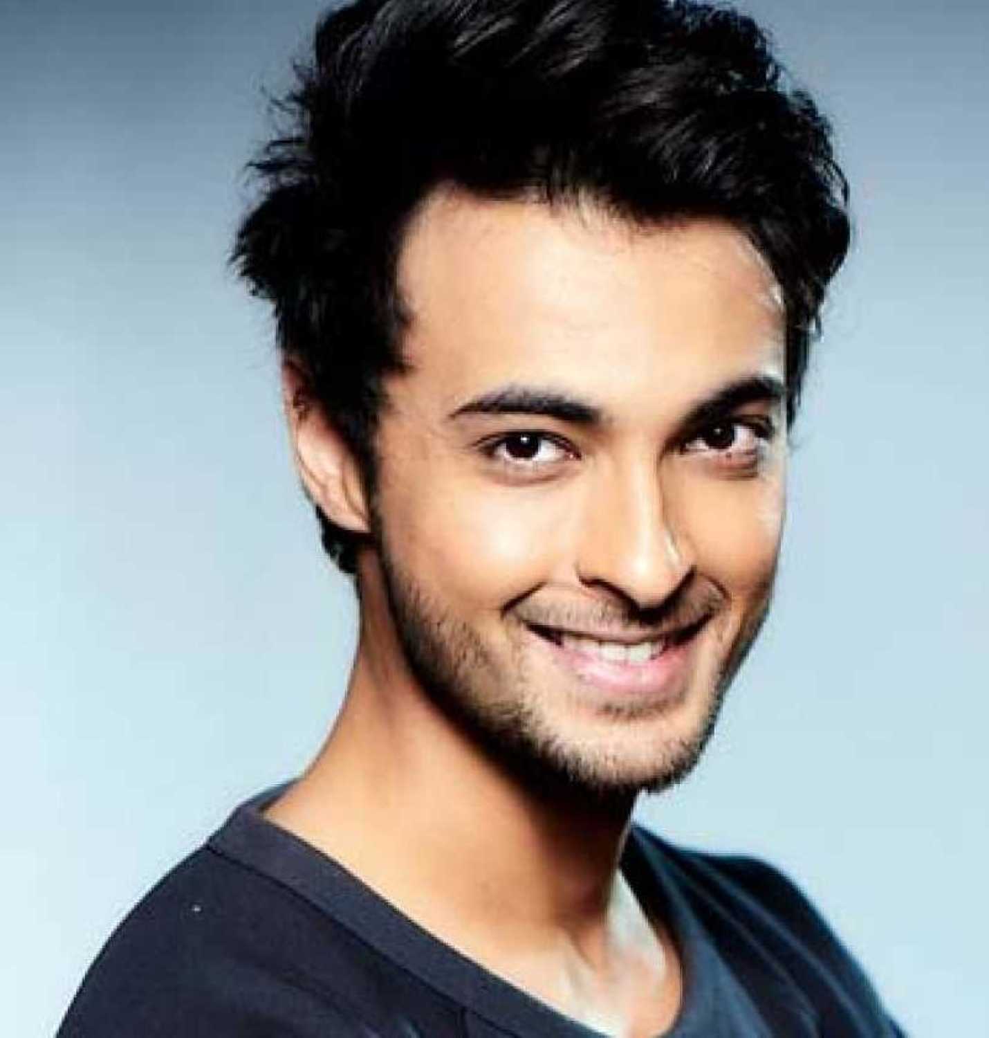 Aayush Sharma Wallpapers - Top Free Aayush Sharma Backgrounds ...