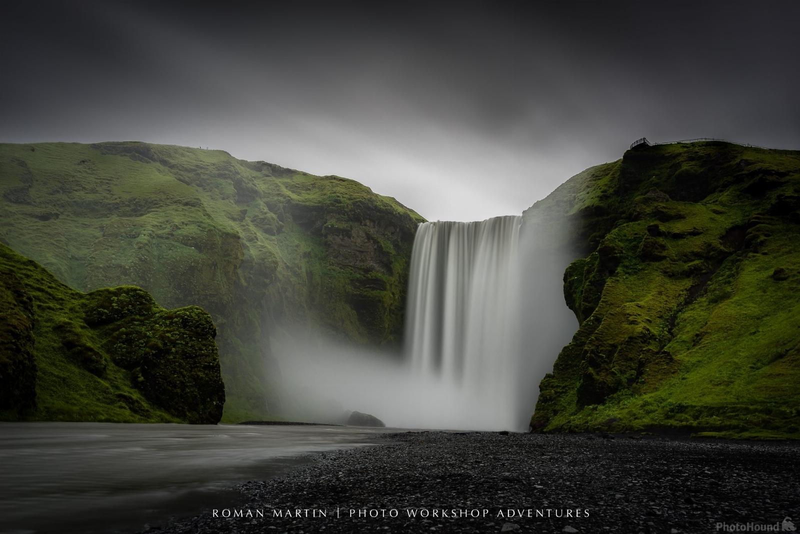 1600x1067 Image of Skógafoss Waterfall