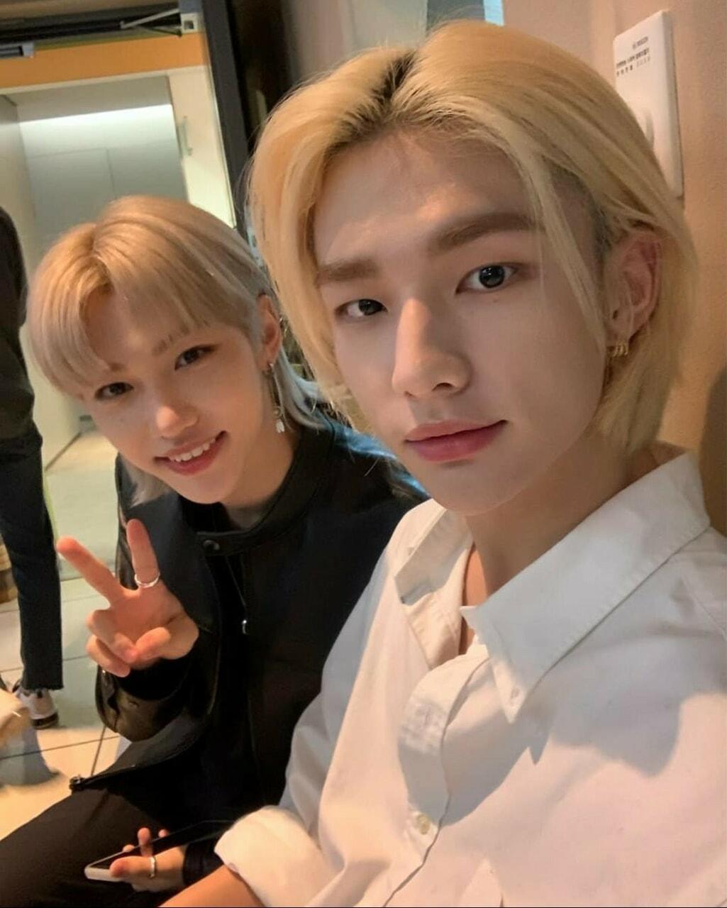 1025x1280 image about hyunlix (˘⌣˘ ) ♡. See more about stray kids, felix and hyunjin