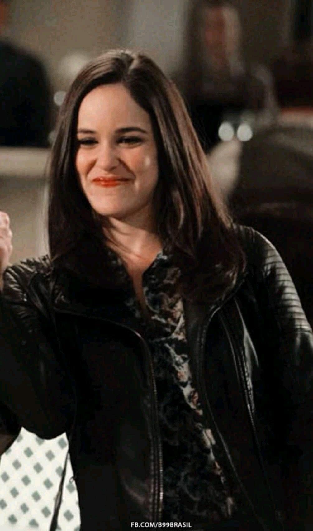 1005x1704 Brooklyn Nine Nine. Metadinhas, Wallpaper séries, Amy
