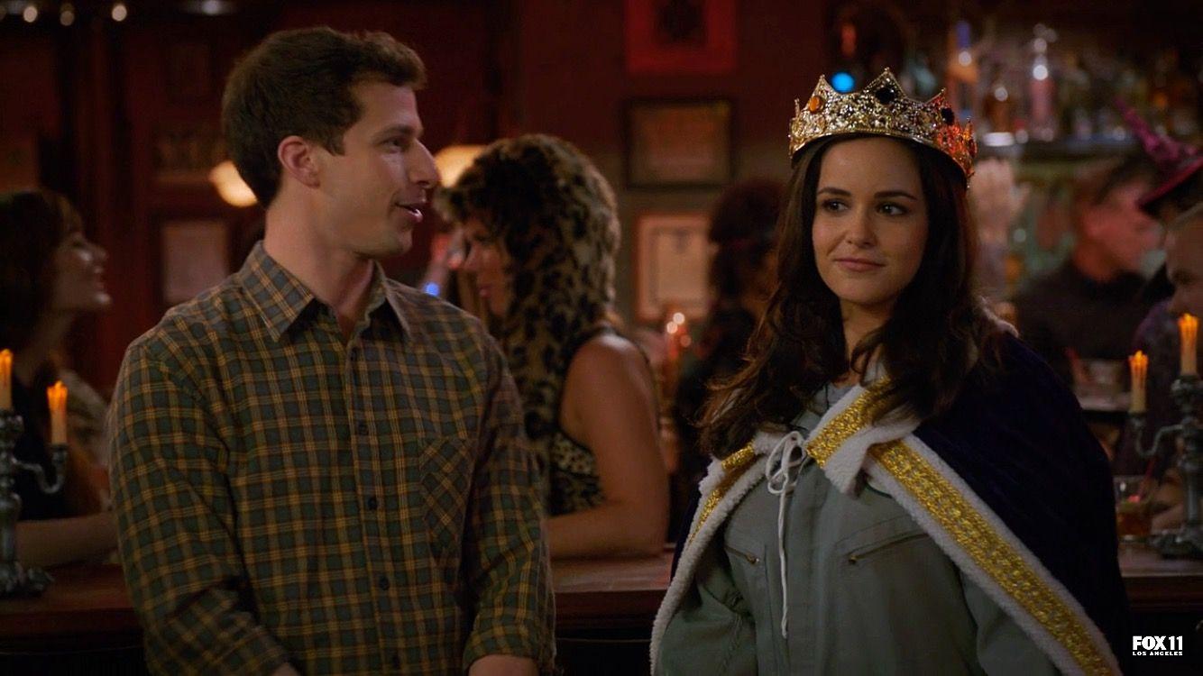 1334x750 Amy Santiago: Queen Of The Nine Nine.com. Amy Santiago, Brooklyn Nine Nine, Brooklyn 99 Actors