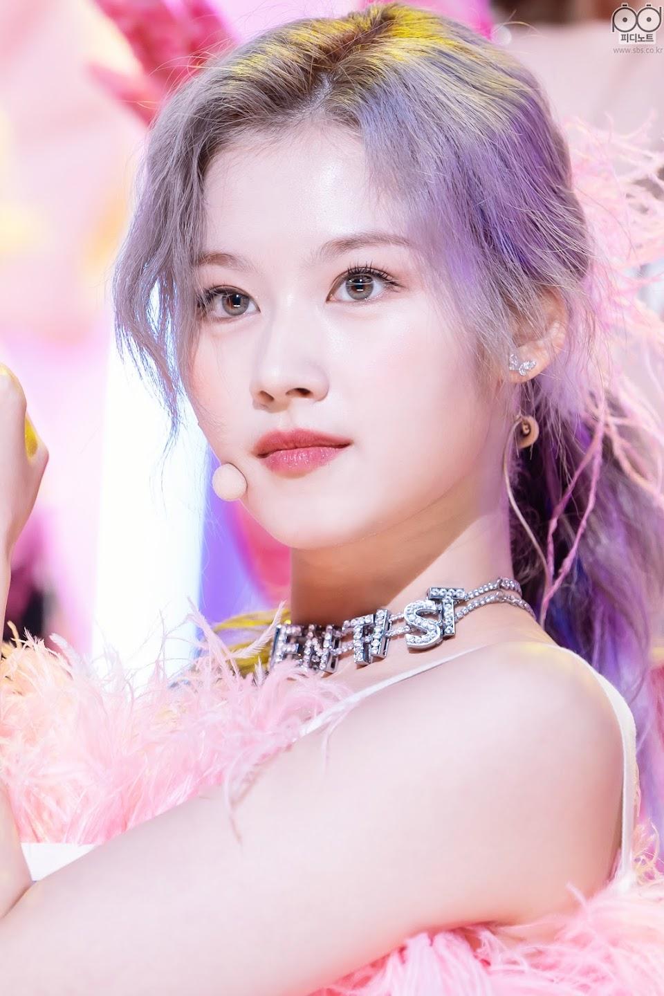 960x1440 TWICE's Members Look Nothing Short Of Angelic In These HD Photo From Their Scientist Performance