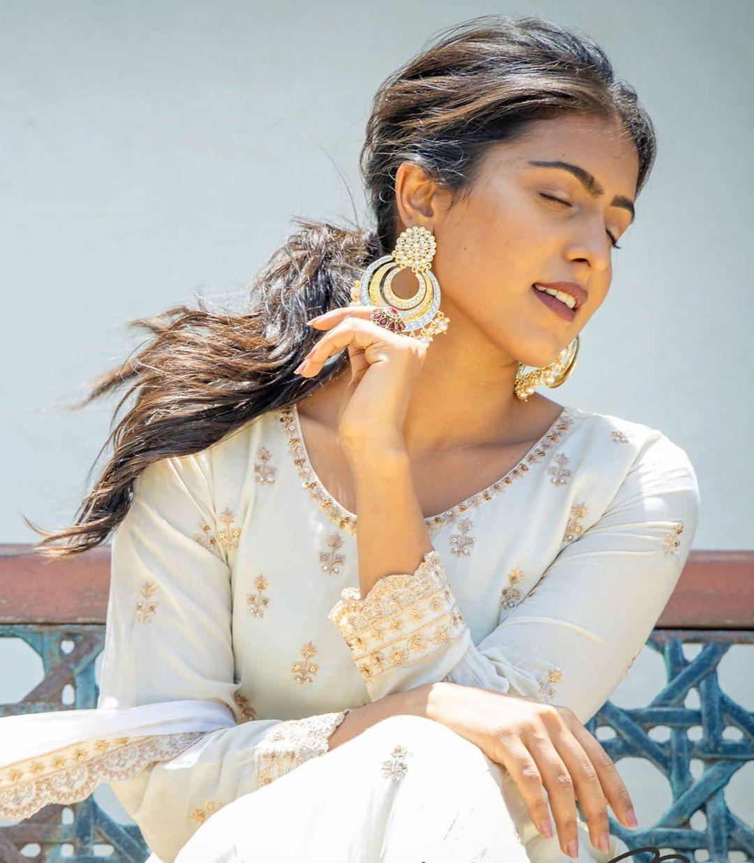 1080x1236 Samyuktha Hegde HD Photo. HD Image. Wallpaper