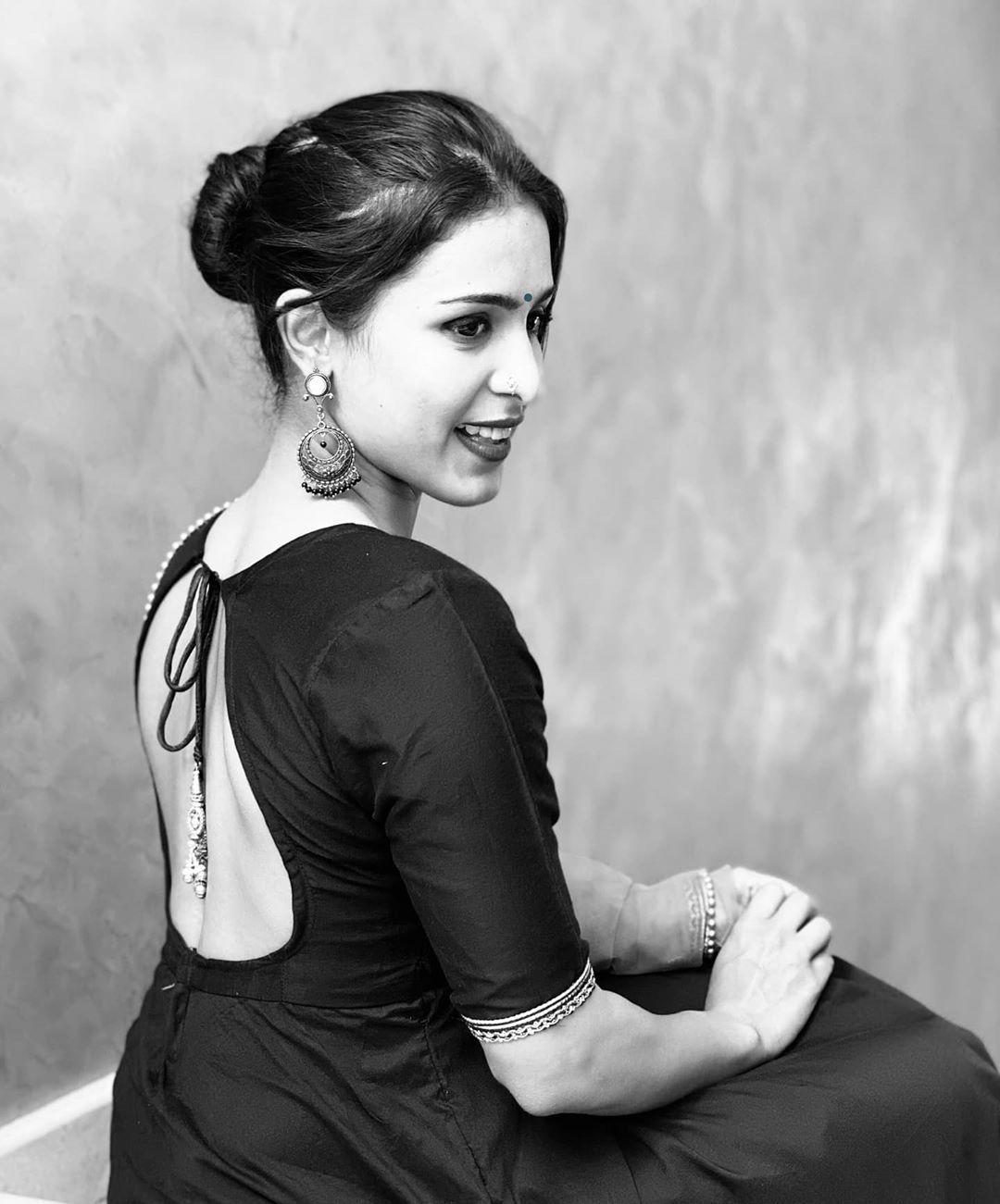 1080x1301 Samyuktha Hegde HD Photo. HD Image. Wallpaper