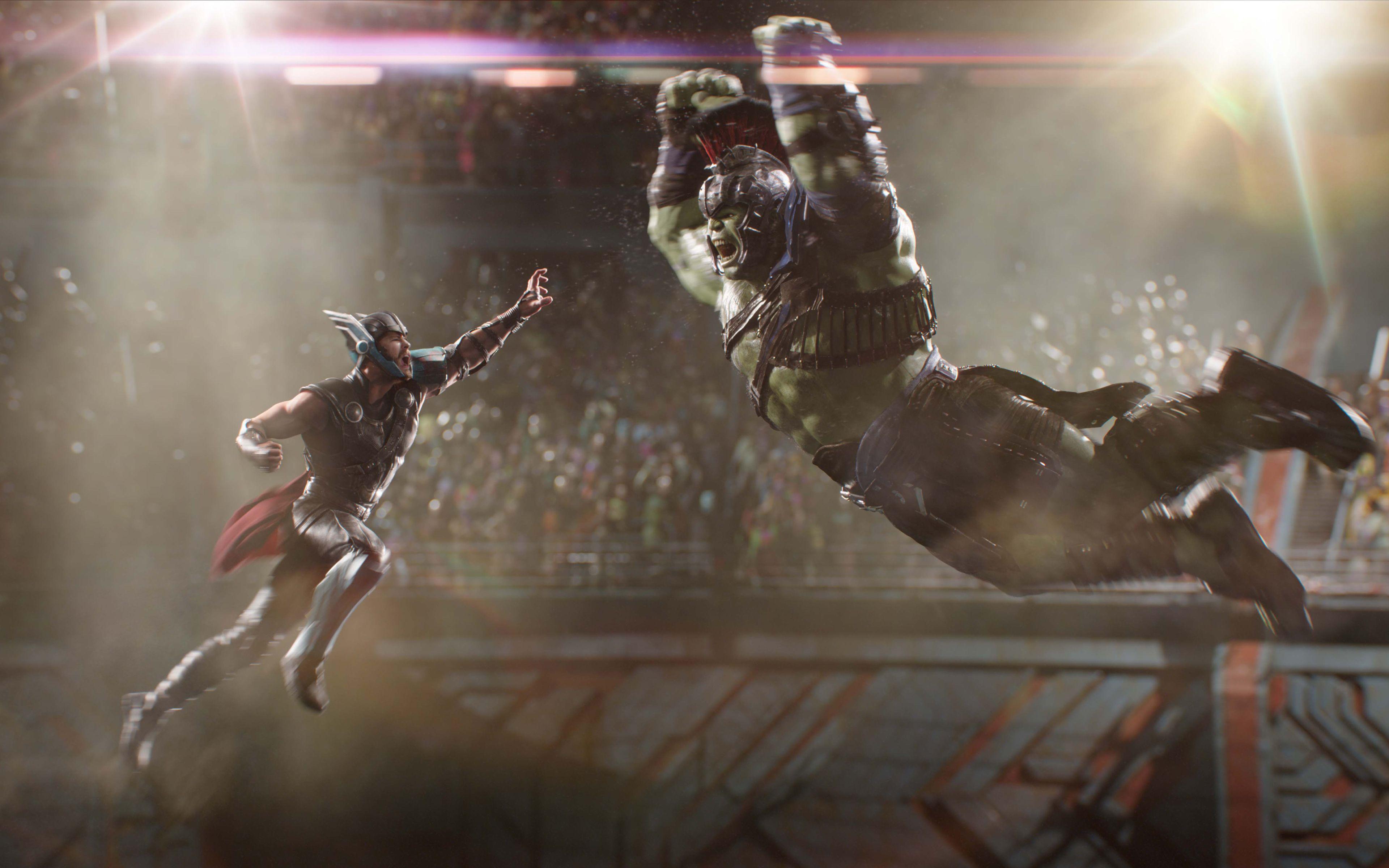 3840x2400 Thor Ragnarok Thor vs Hulk 4K Wallpaper