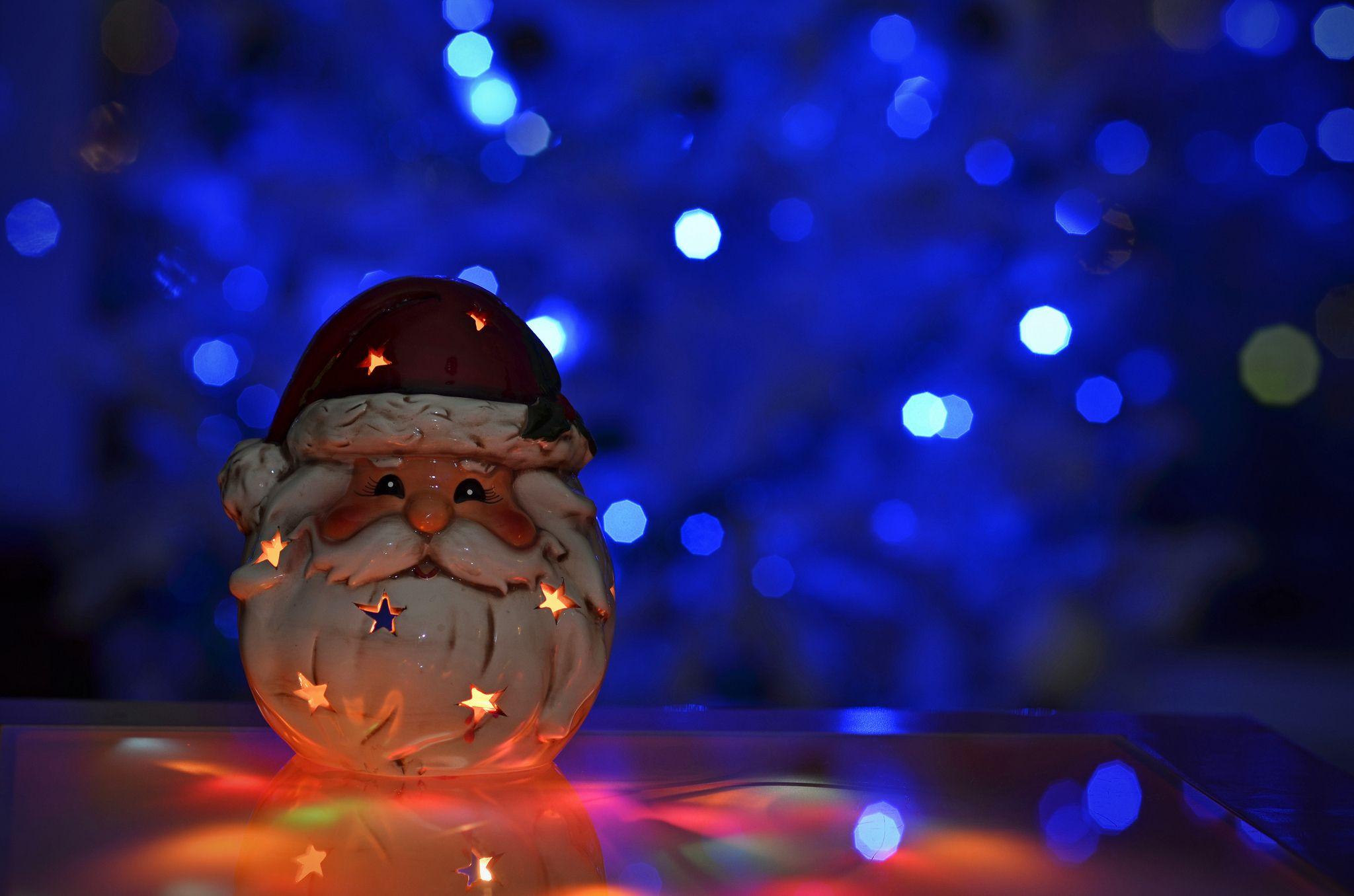 2048x1356 Candle Santa Claus wallpaper and image, picture, photo