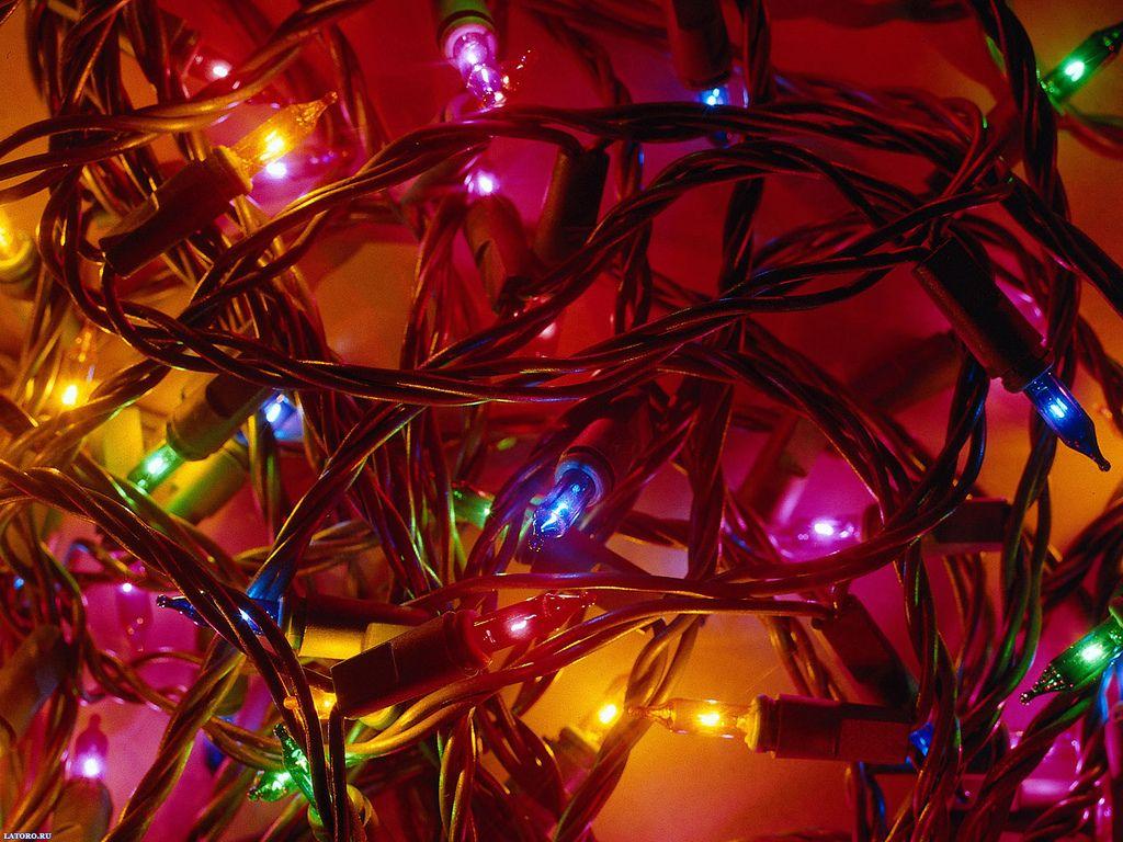 1024x768 16285 Desktop Wallpaper Christmas Garland