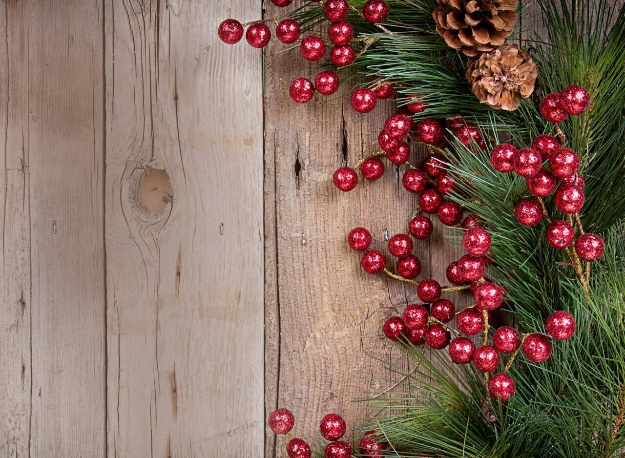 1280x938 Best DIY Christmas Garland Decorating Ideas. Christmas